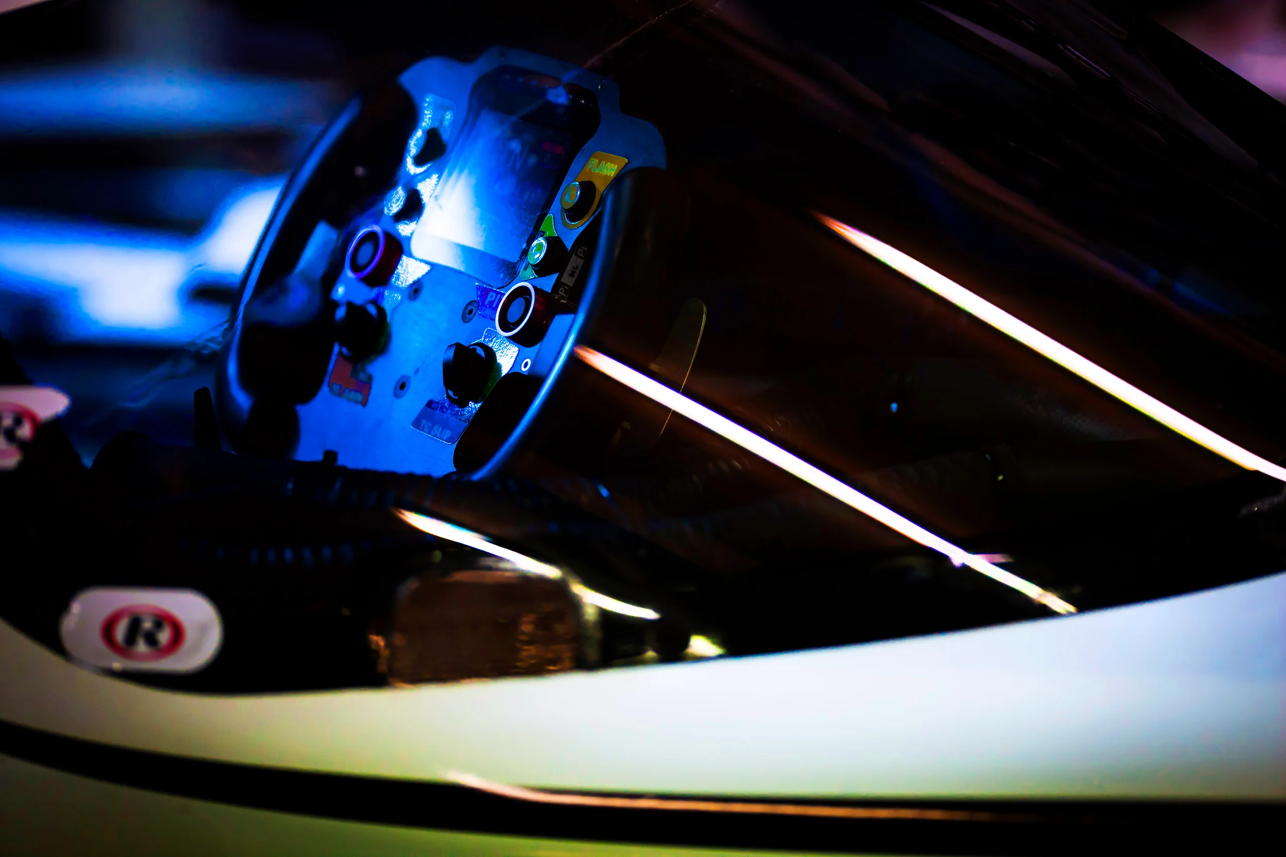 Extreme Speed Motorsport steering wheel