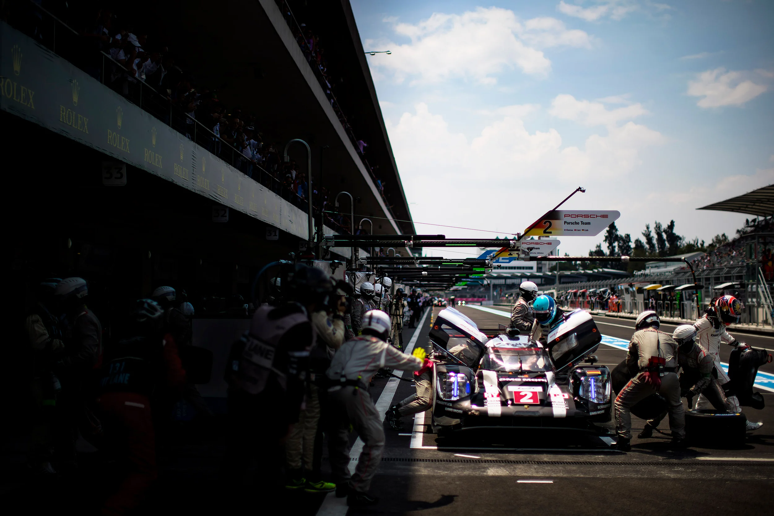 Marc Lieb and Neel Jani driver change