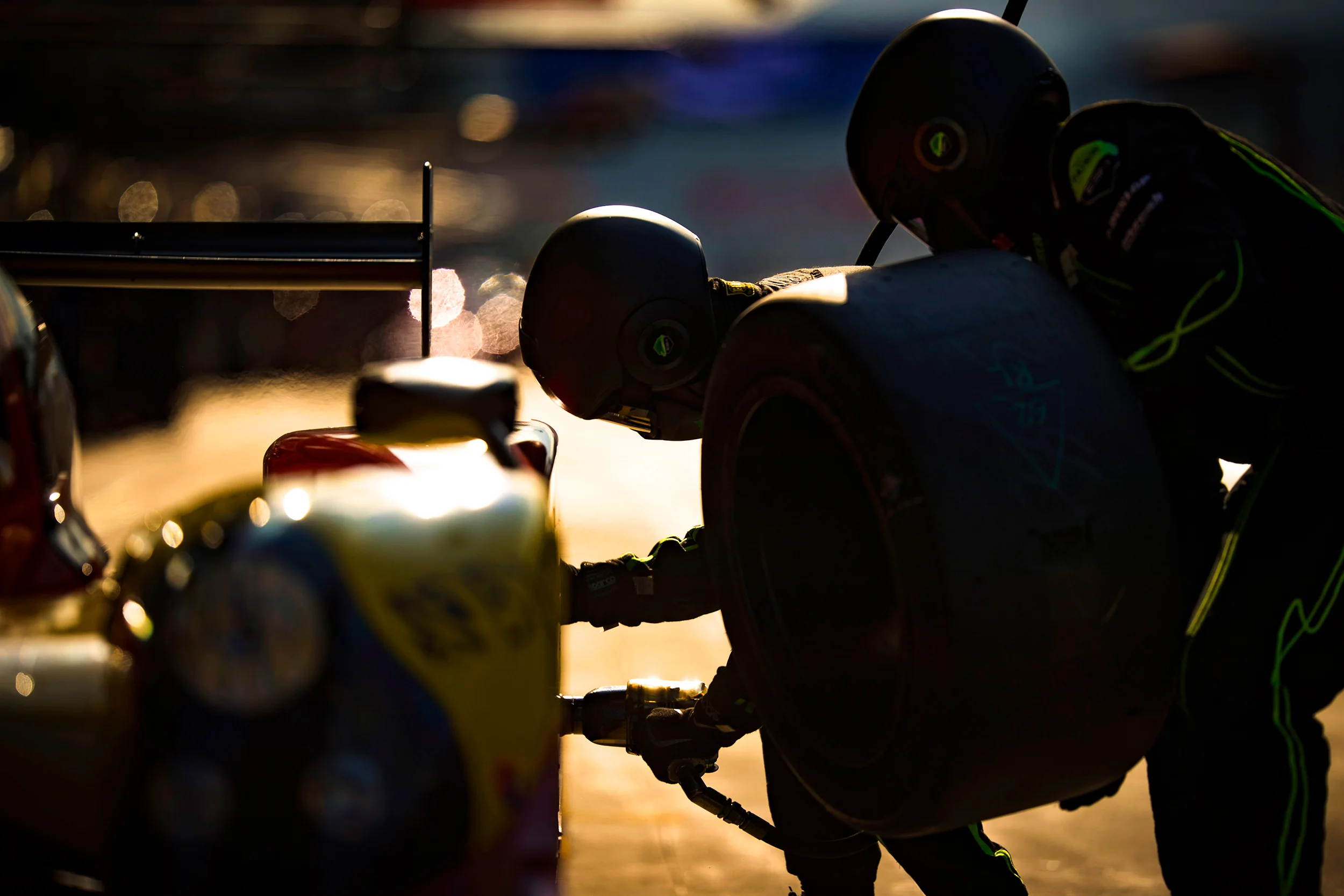 #30 Extreme Speed Motorsports Ligier JS P2 – HPD tyre change