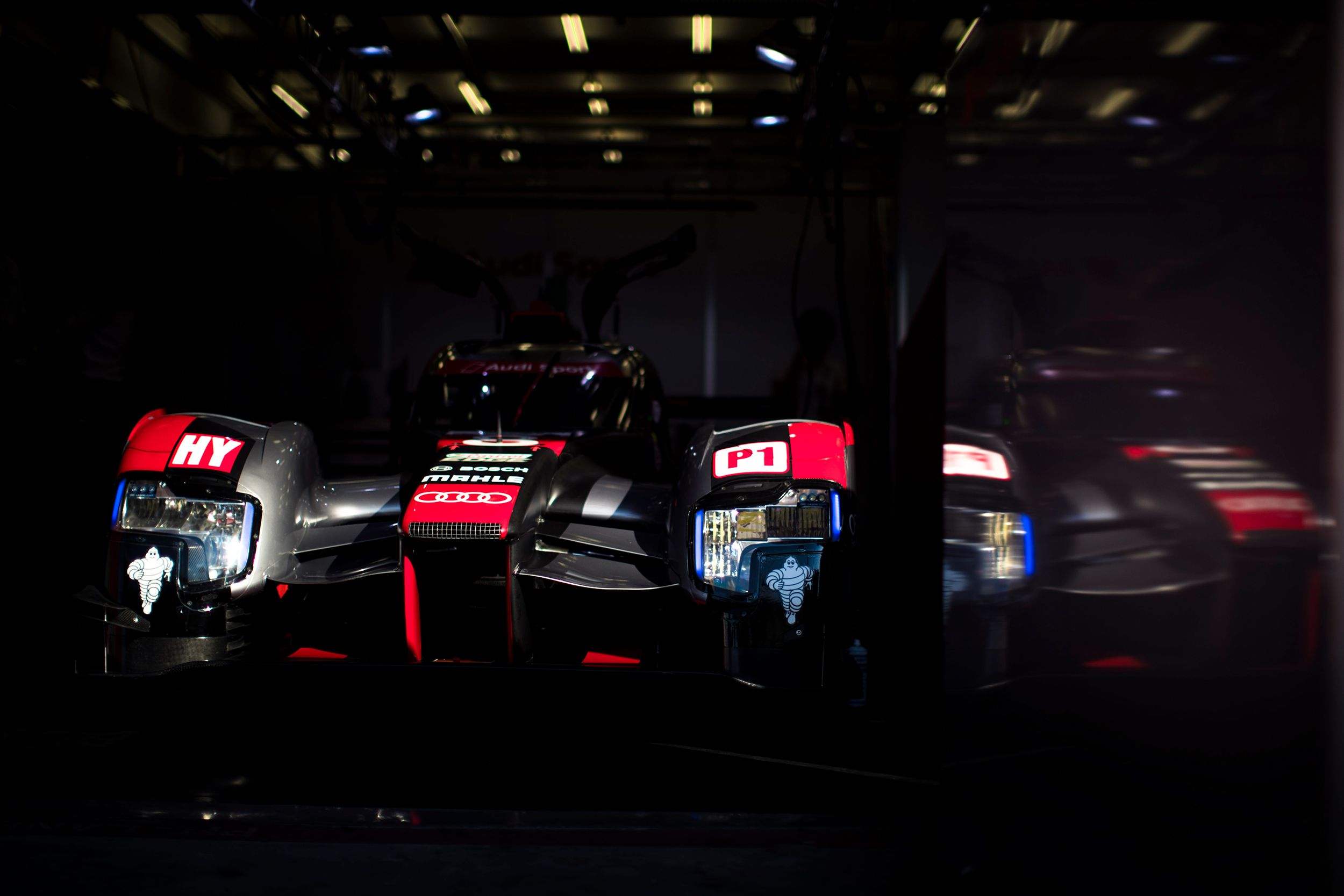 #8 Audi R18