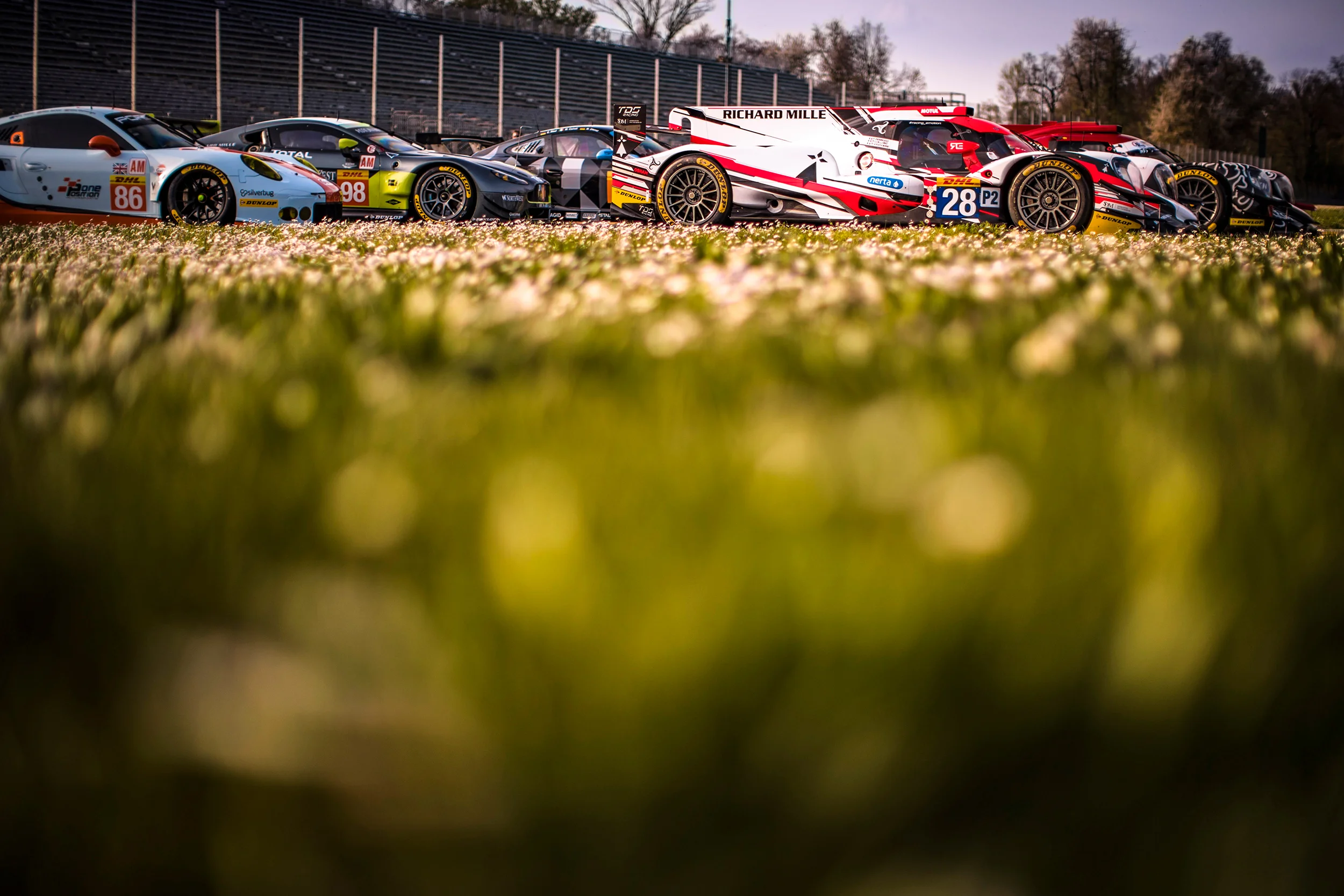 LMP2 and GTE AM at the class of 2017 photograph