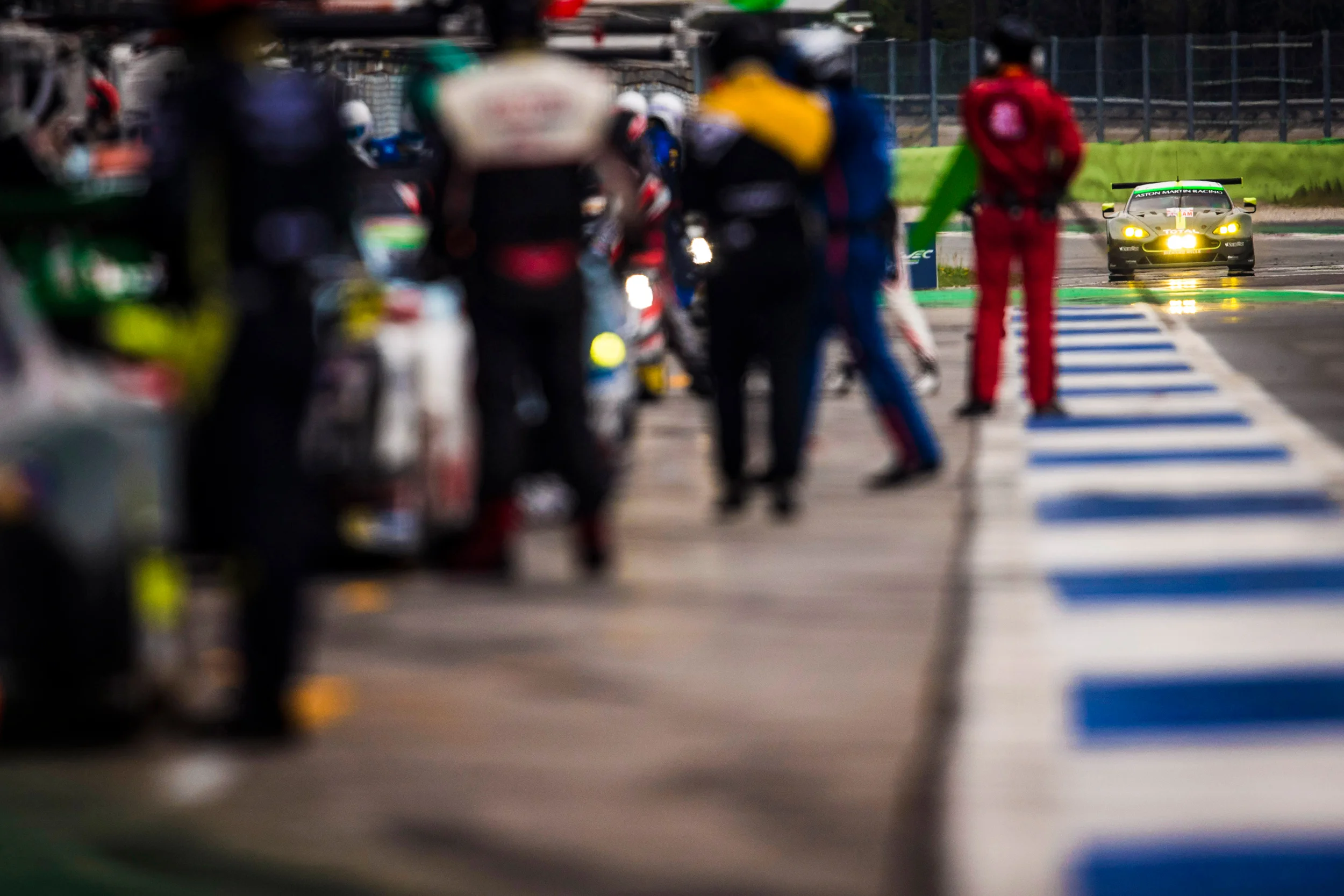 Mathias Lauda, Aston Martin Vantage