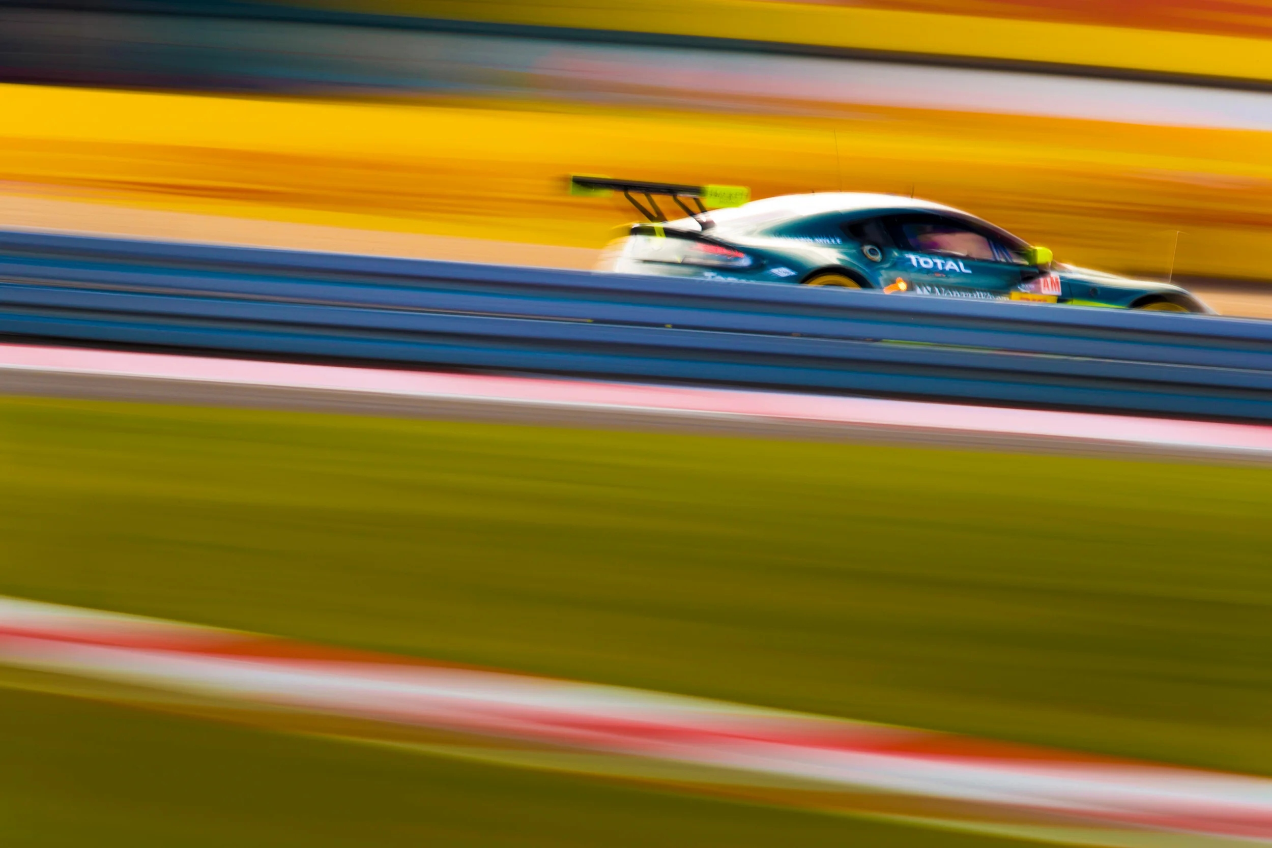 Pedro Lamy, Aston Martin Vantage