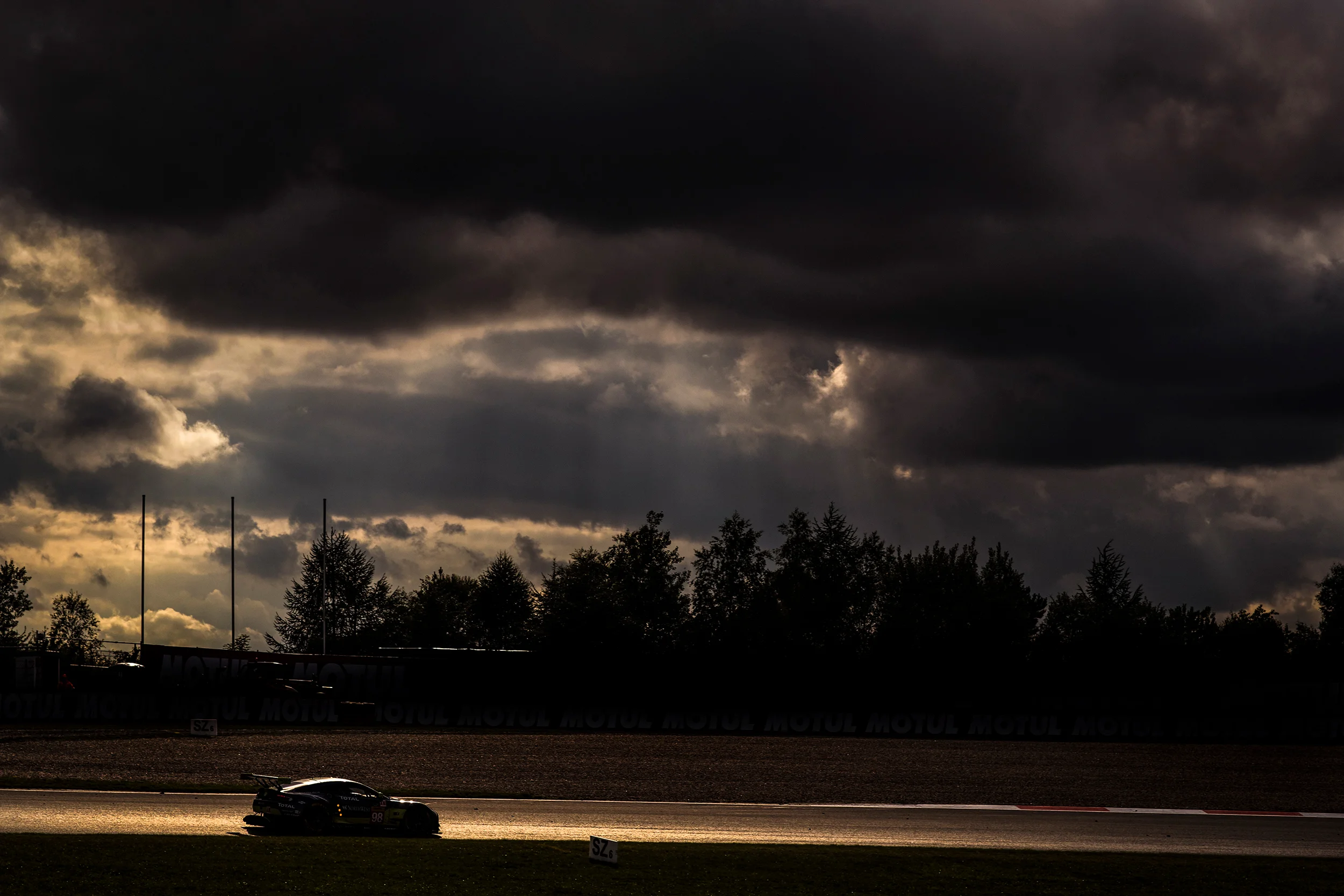 Mathias Lauda, Aston Martin Vantage