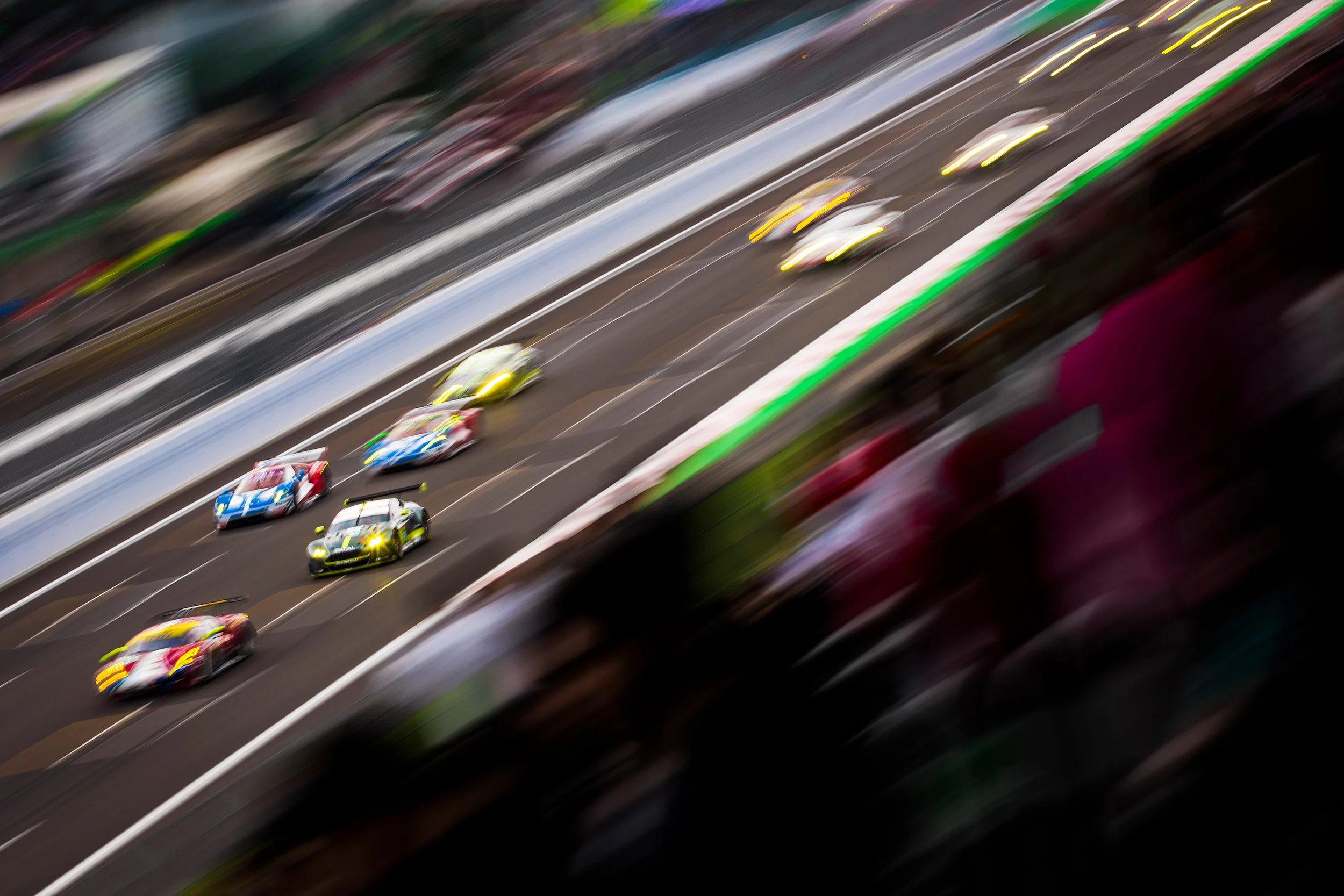 The GTE field at the start of the 6 Hours of Mexico