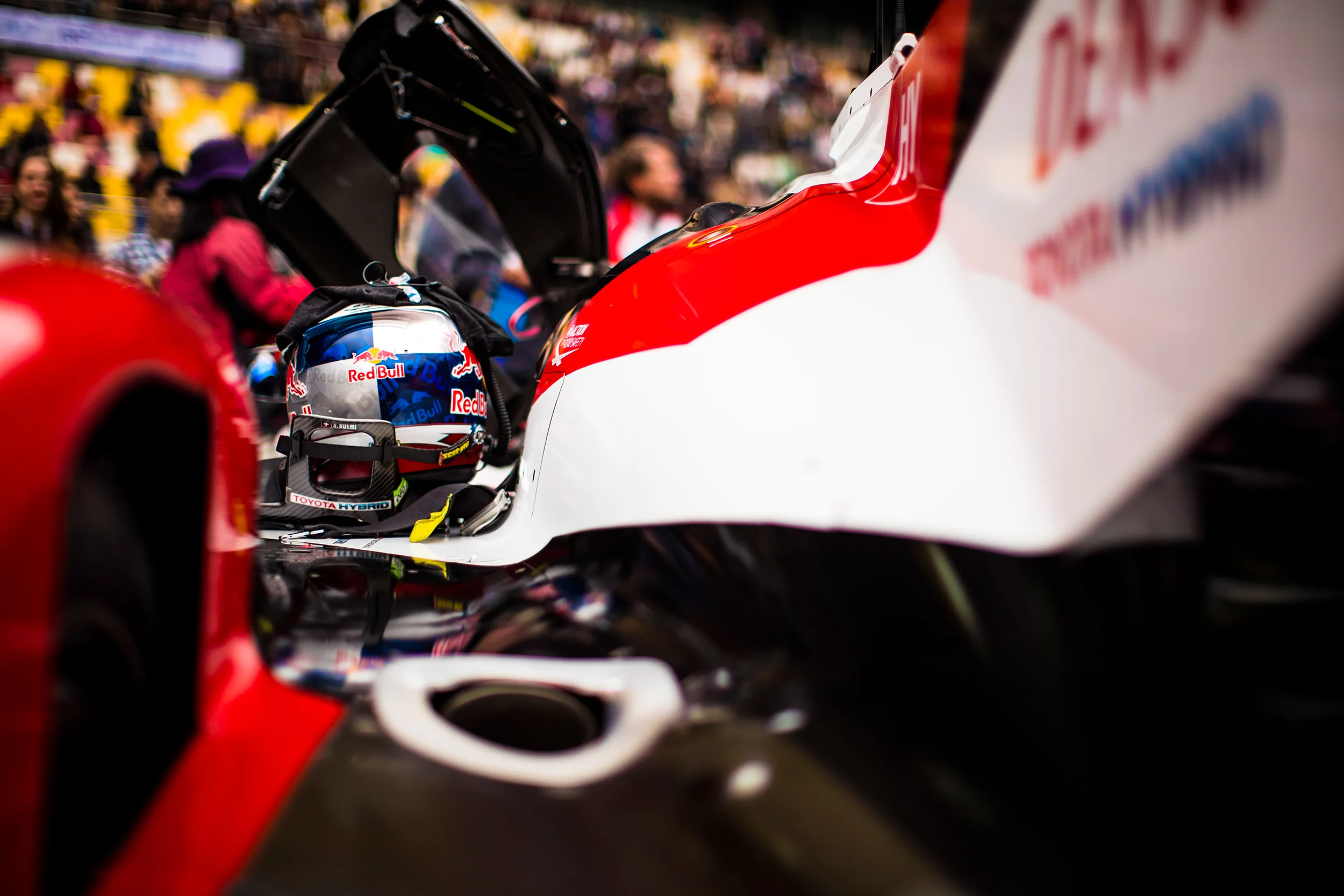 Sebastien Buemi's helmet