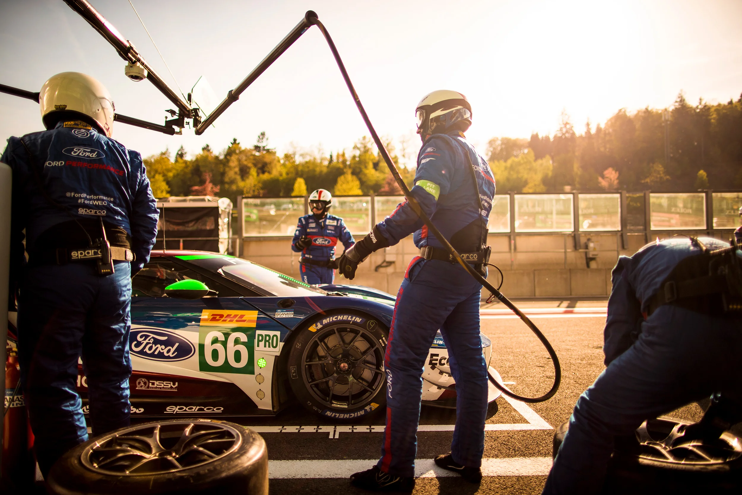 Ford GT pit crew