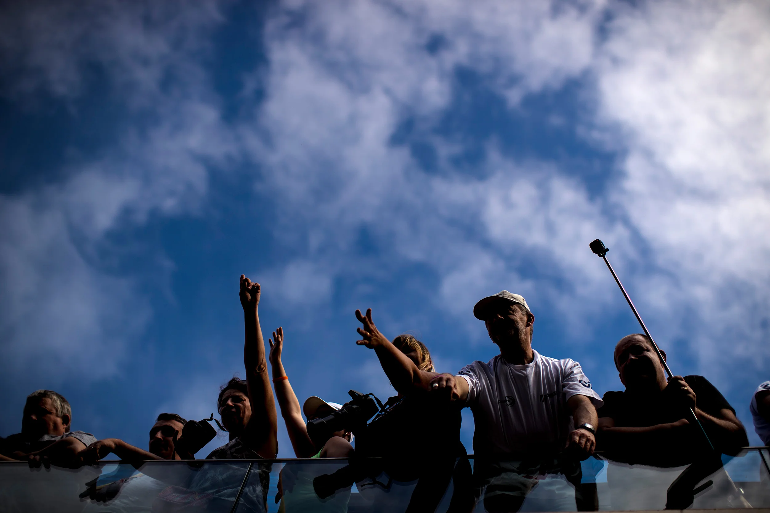 Fans at the driver parade