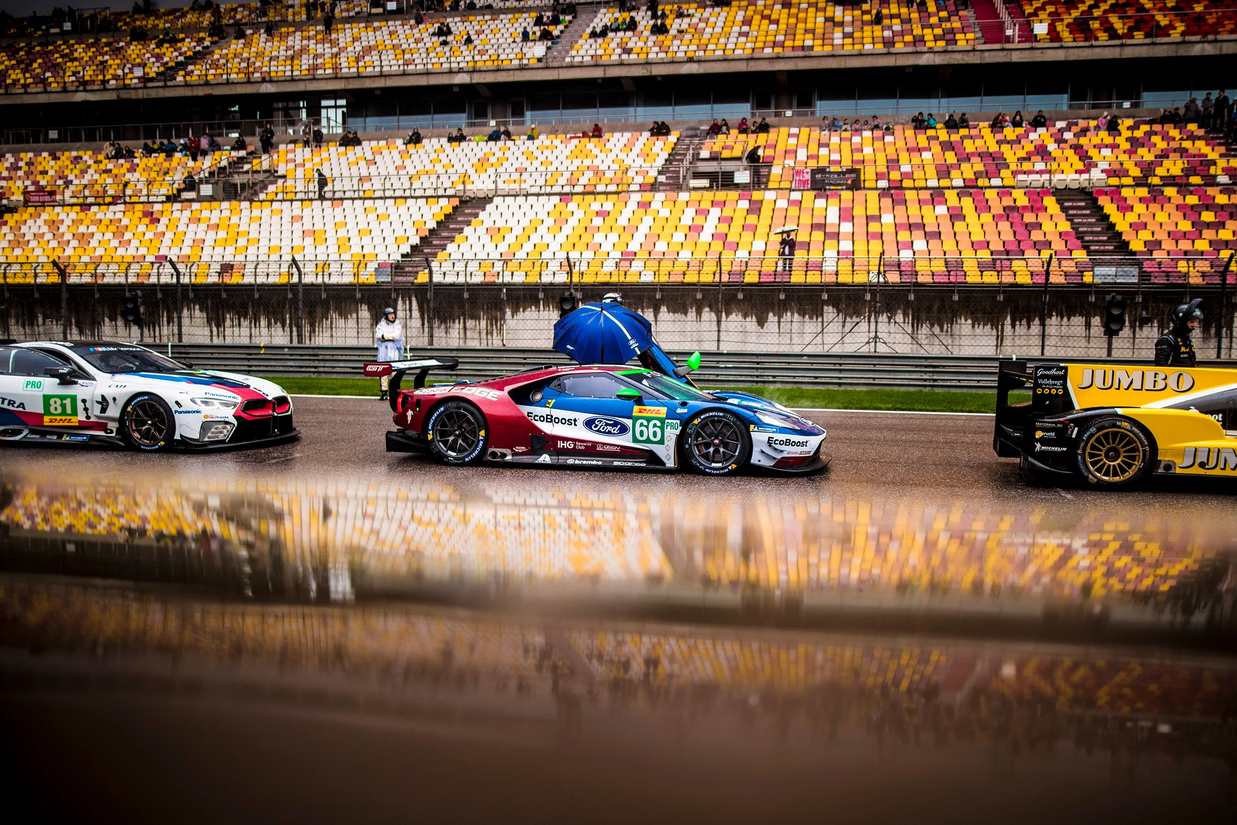 #66 Ford GT post red flag