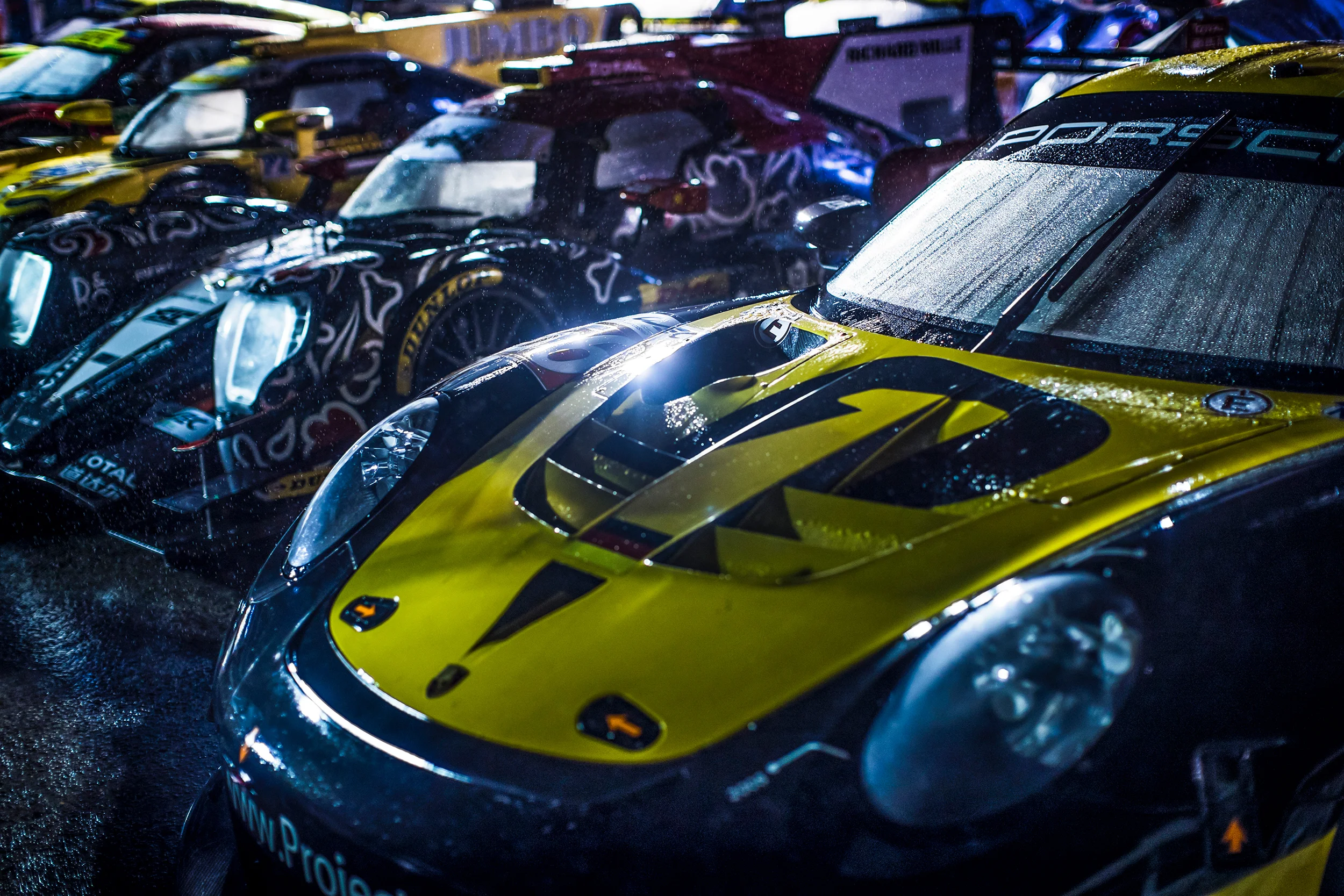 Porsche 911 RSR in parc ferme