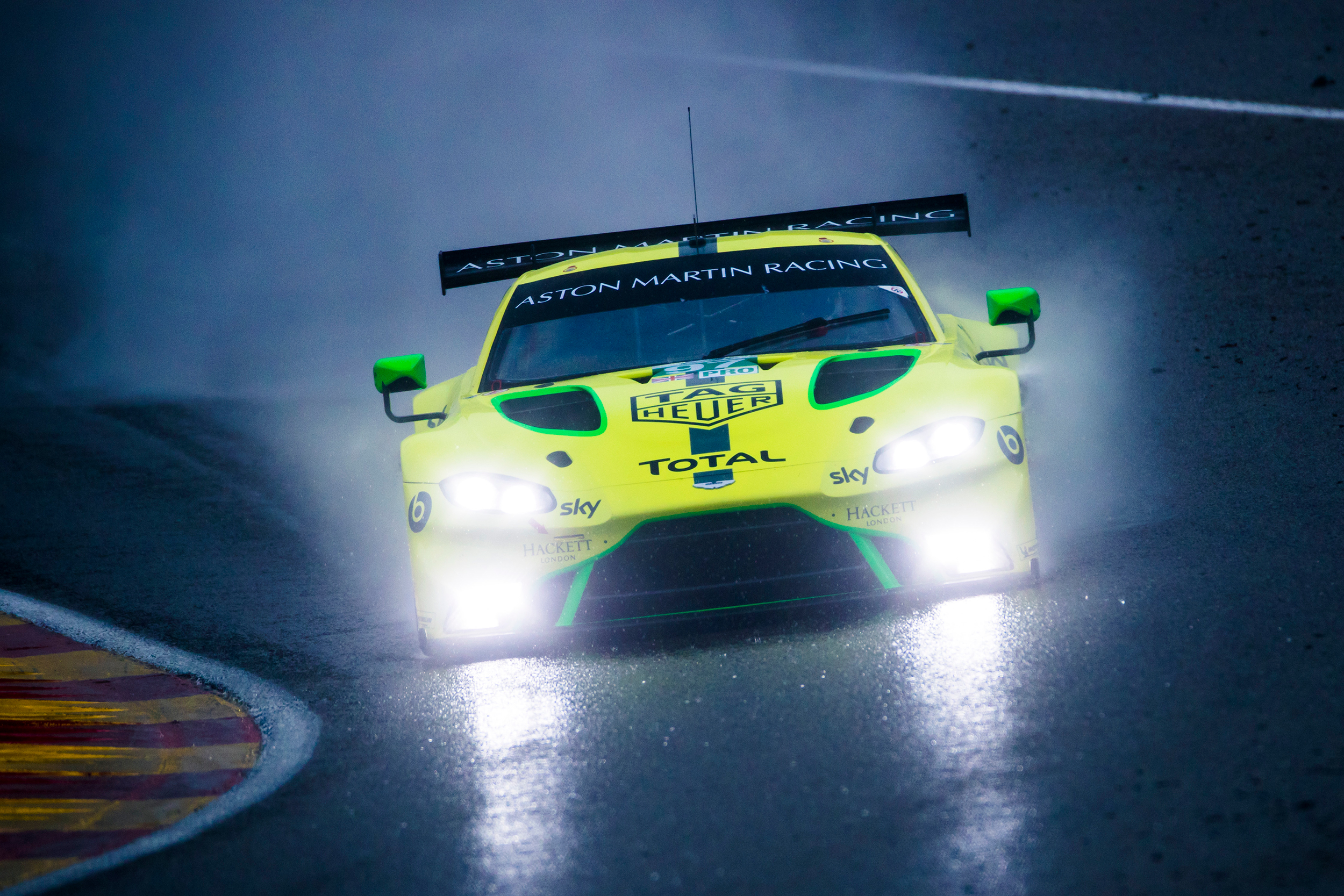 Maxime Martin, Aston Martin Vantage