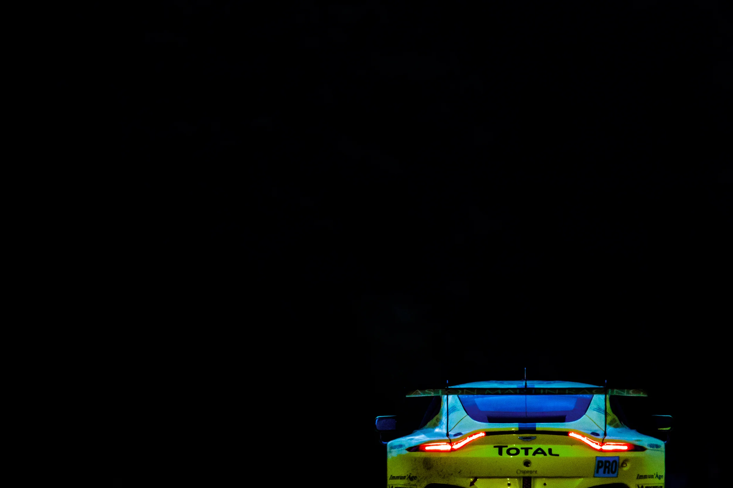 Alex Lynn, Aston Martin Vantage