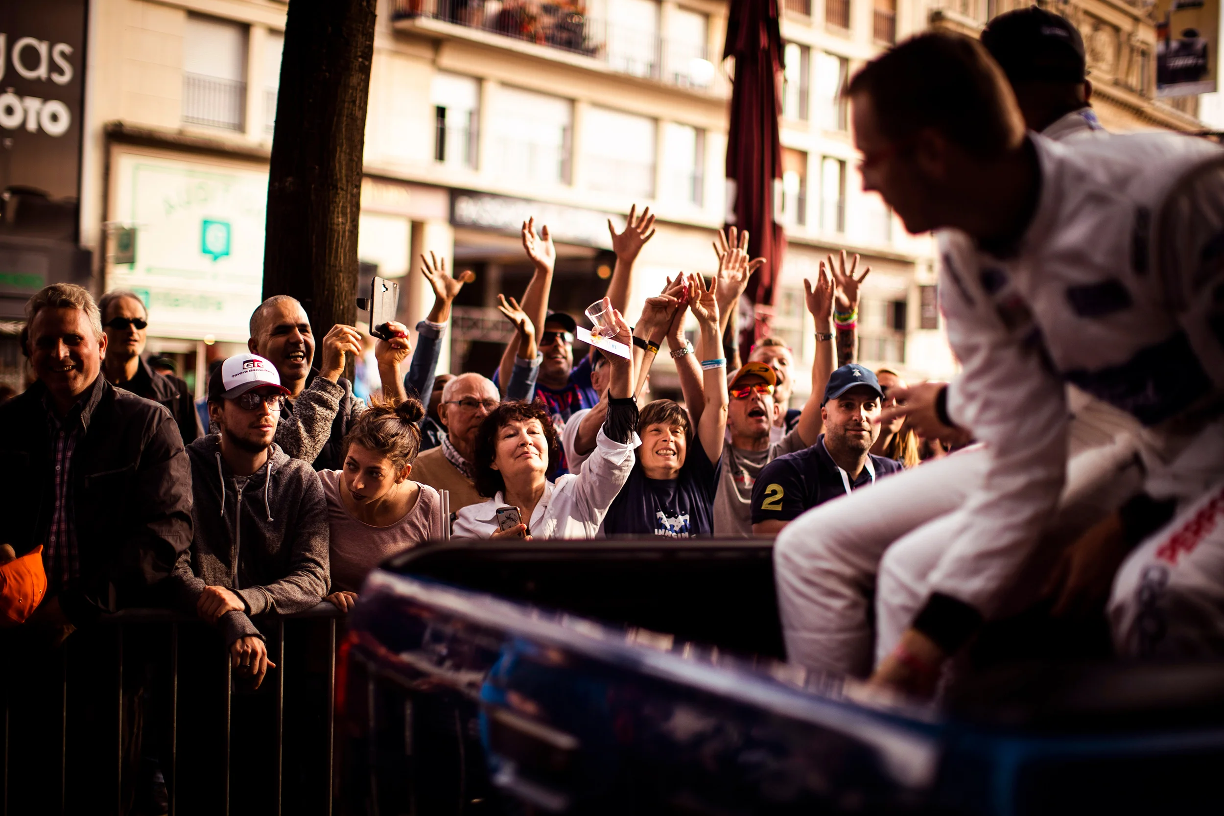 Fans at the driver's parade