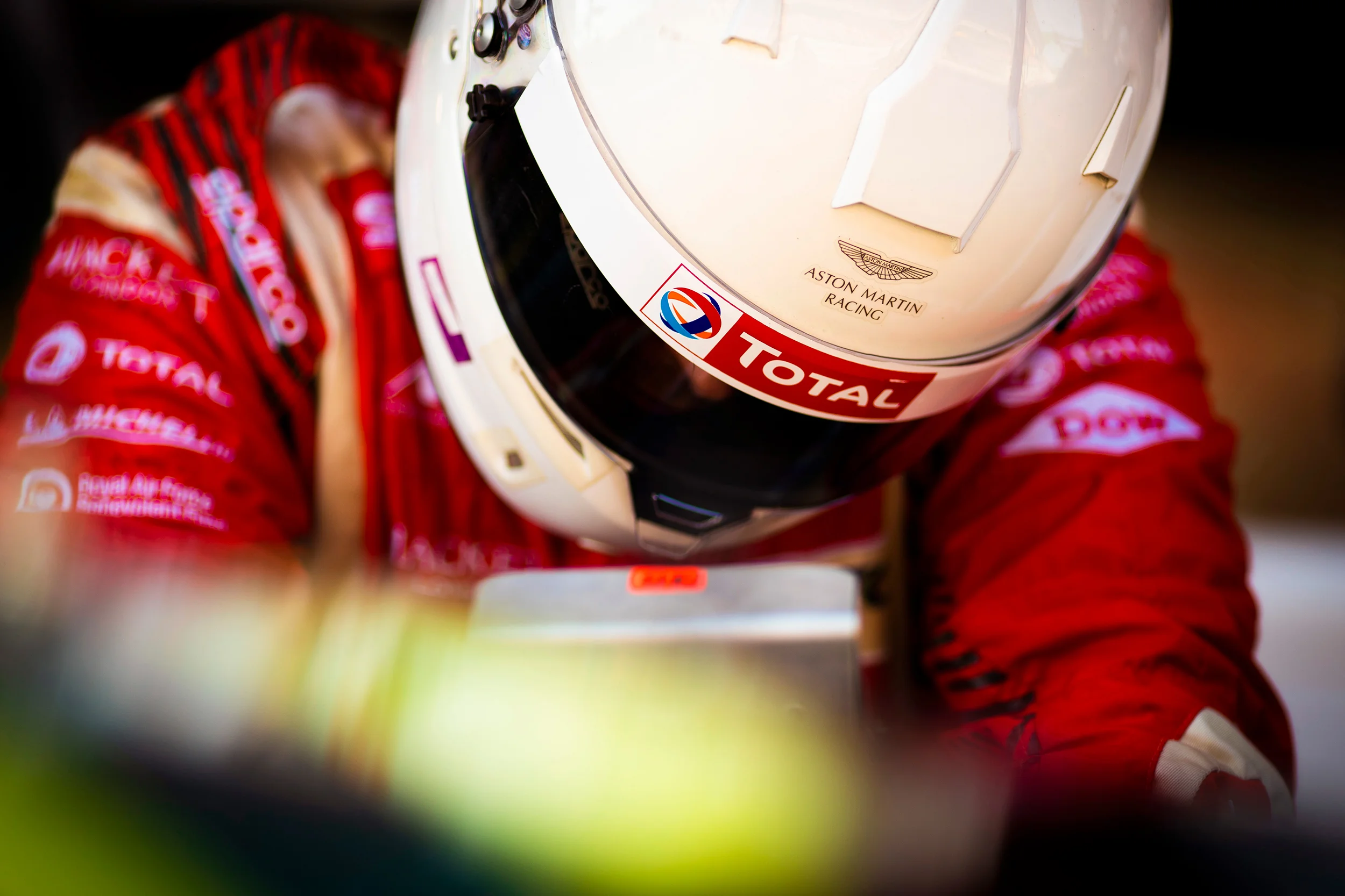 Aston Martin pit crew