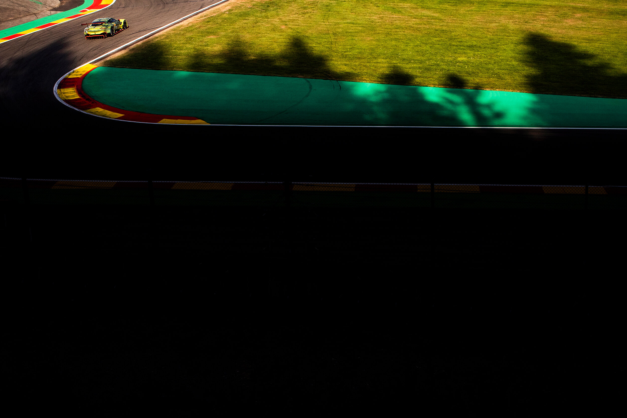 Alex Lynn, Aston Martin Vantage