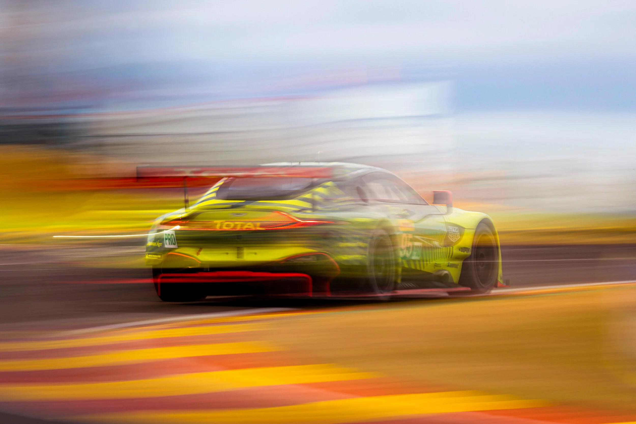 Alex Lynn, Aston Martin Vantage
