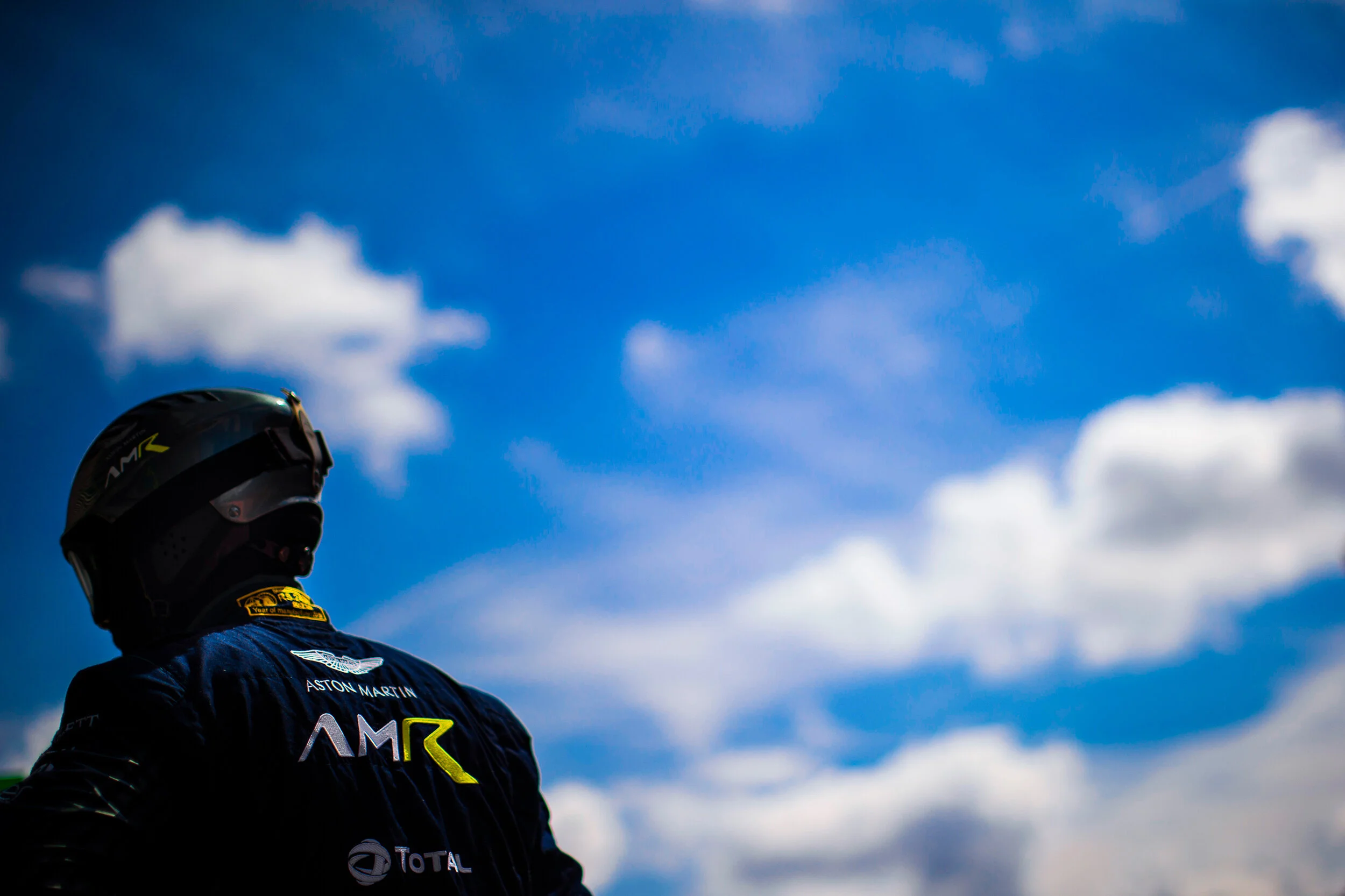 Aston Martin pit crew