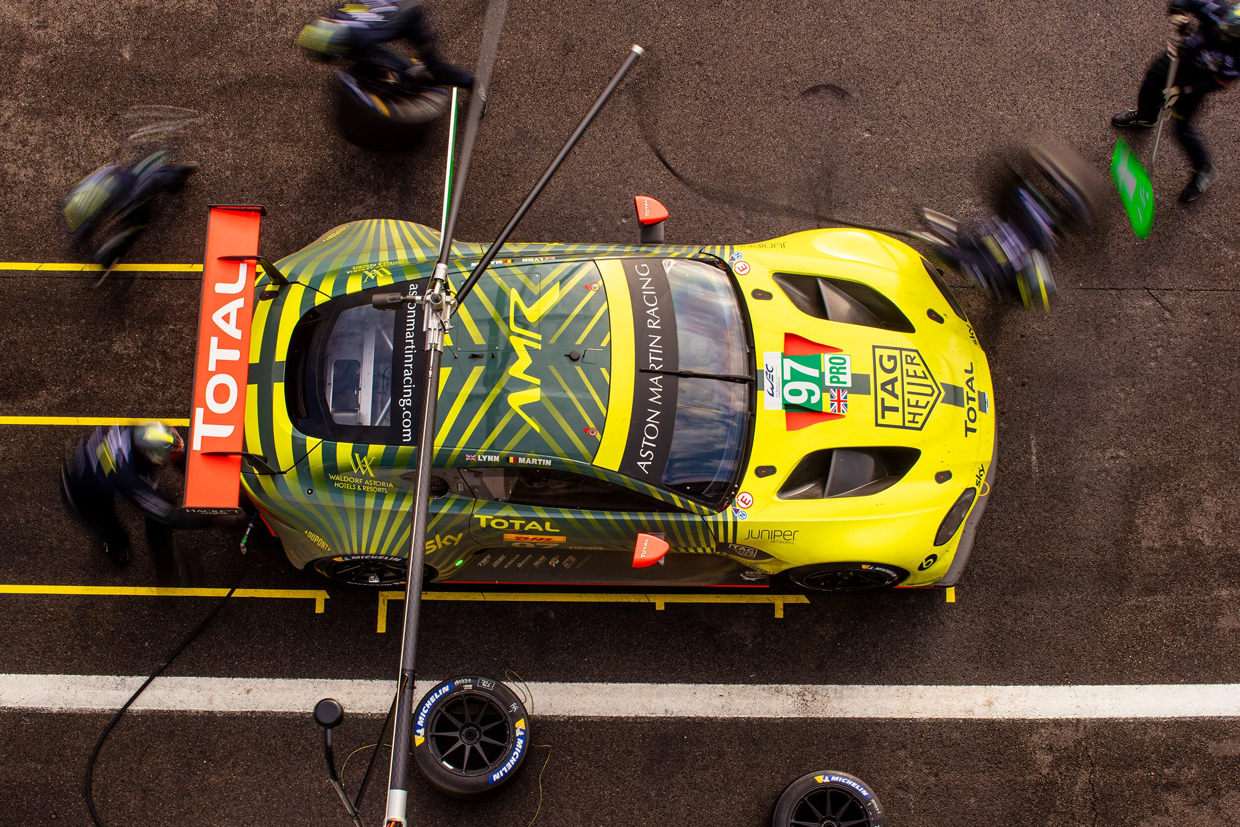 #97 Aston Martin Vantage pit stop