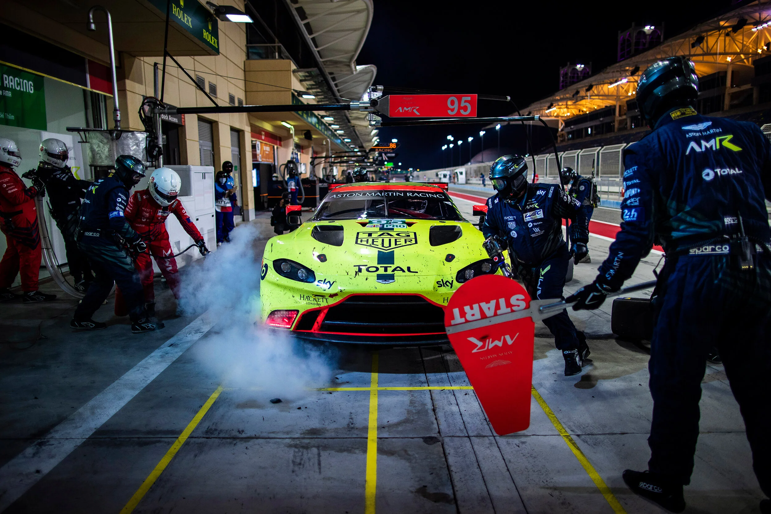 #95 Aston Martin Vantage pit stop