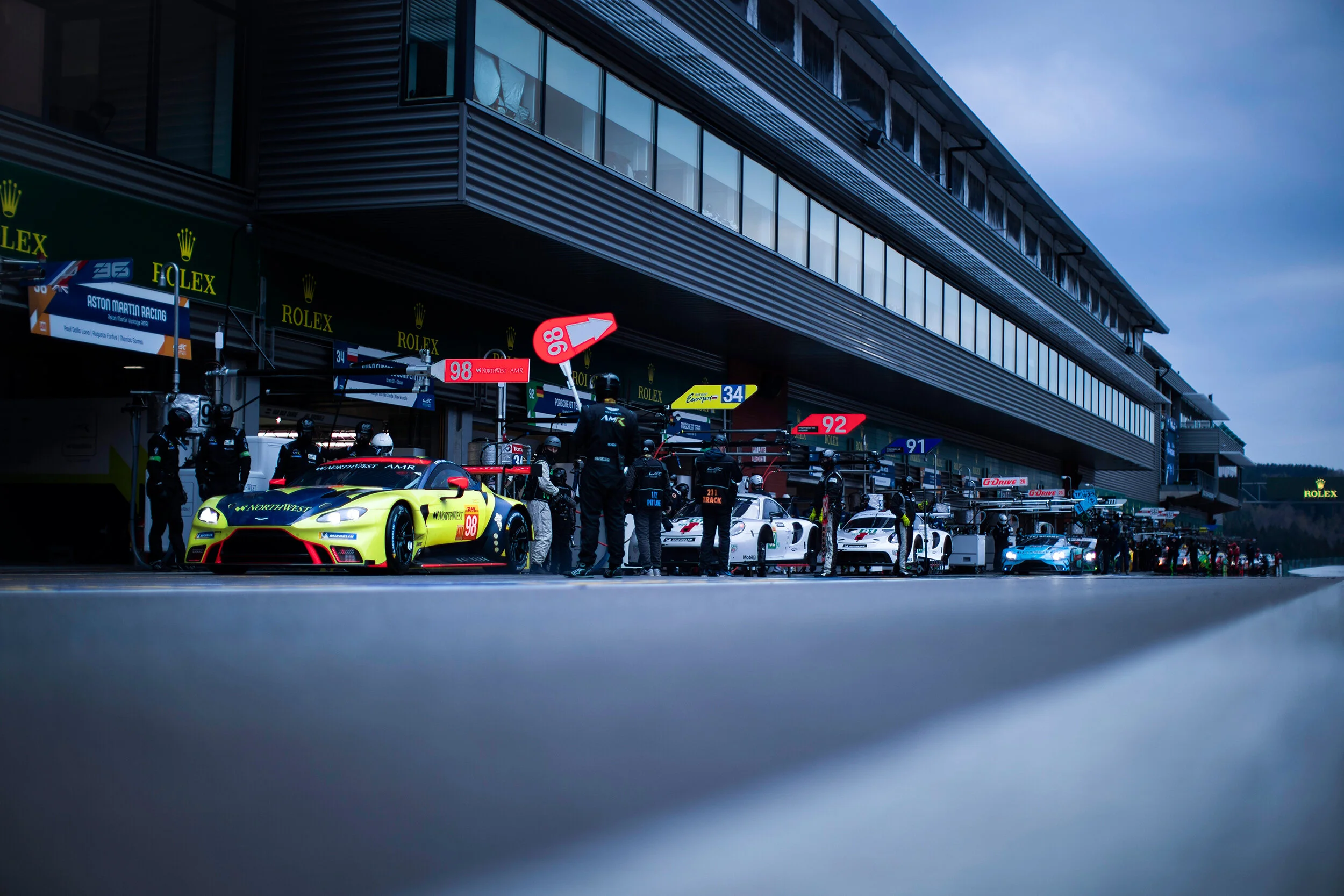 #98 Aston Martin Vantage 