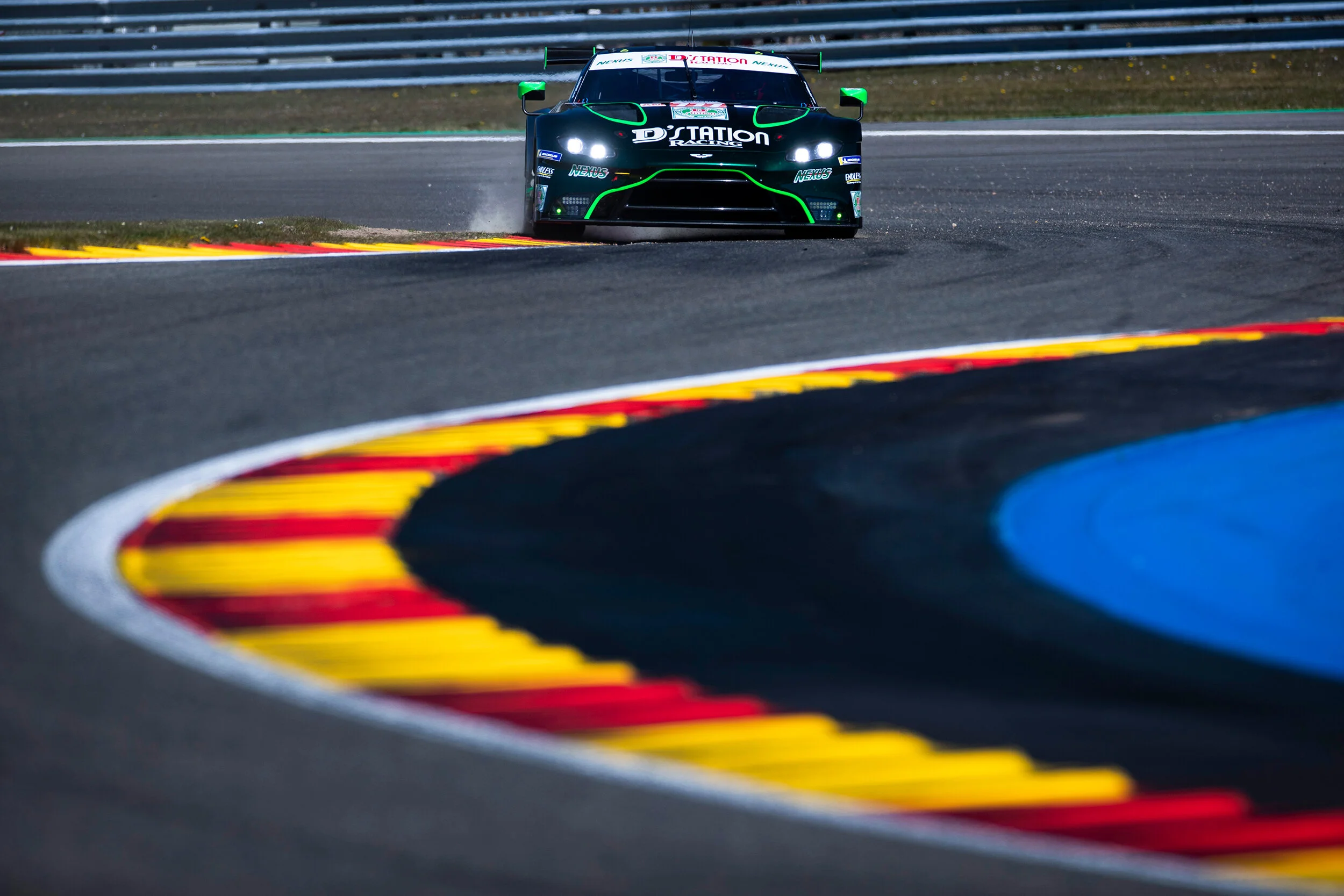 #777 Aston Martin Vantage 