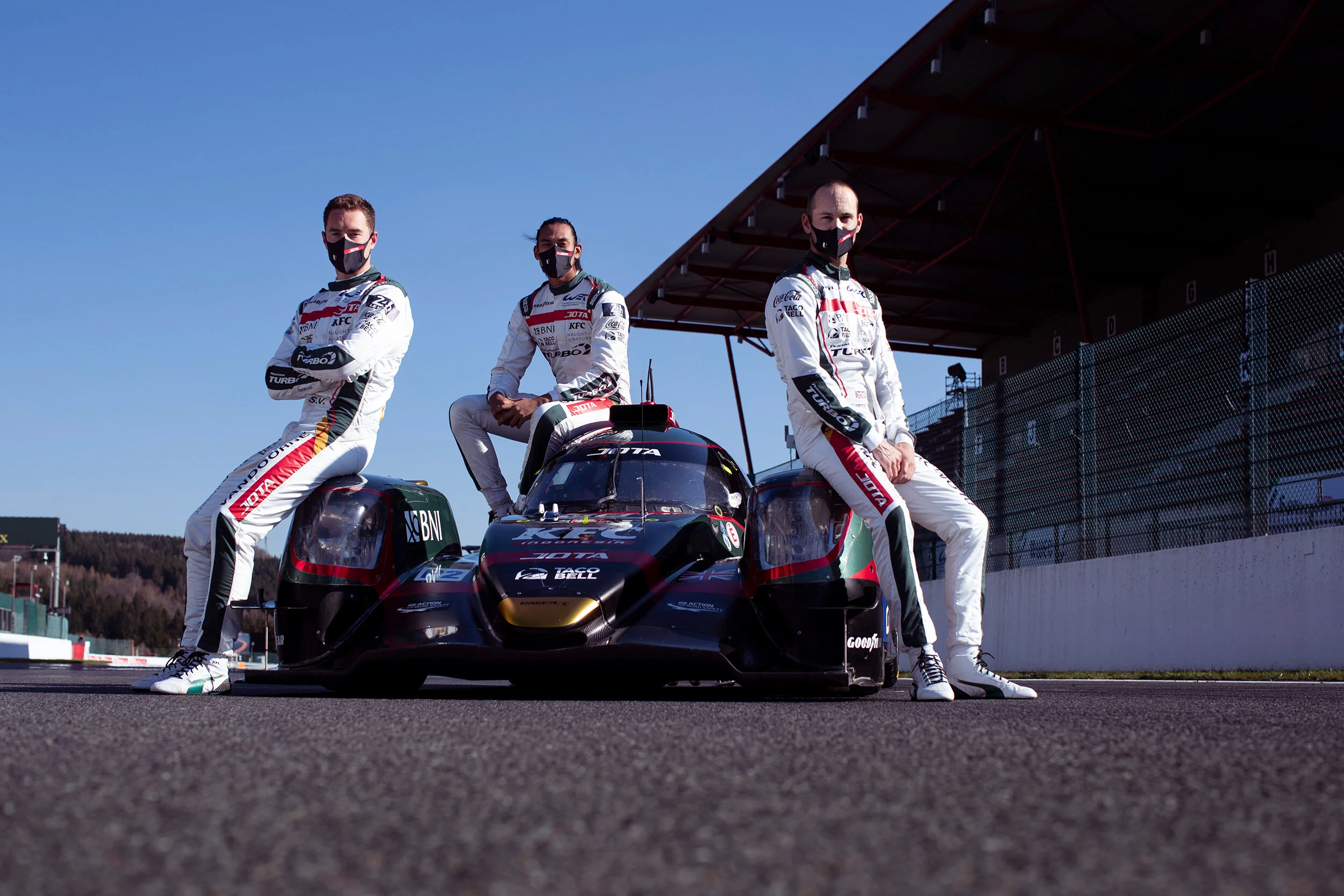 #28 Jota Oreca 07 - Gibson crew