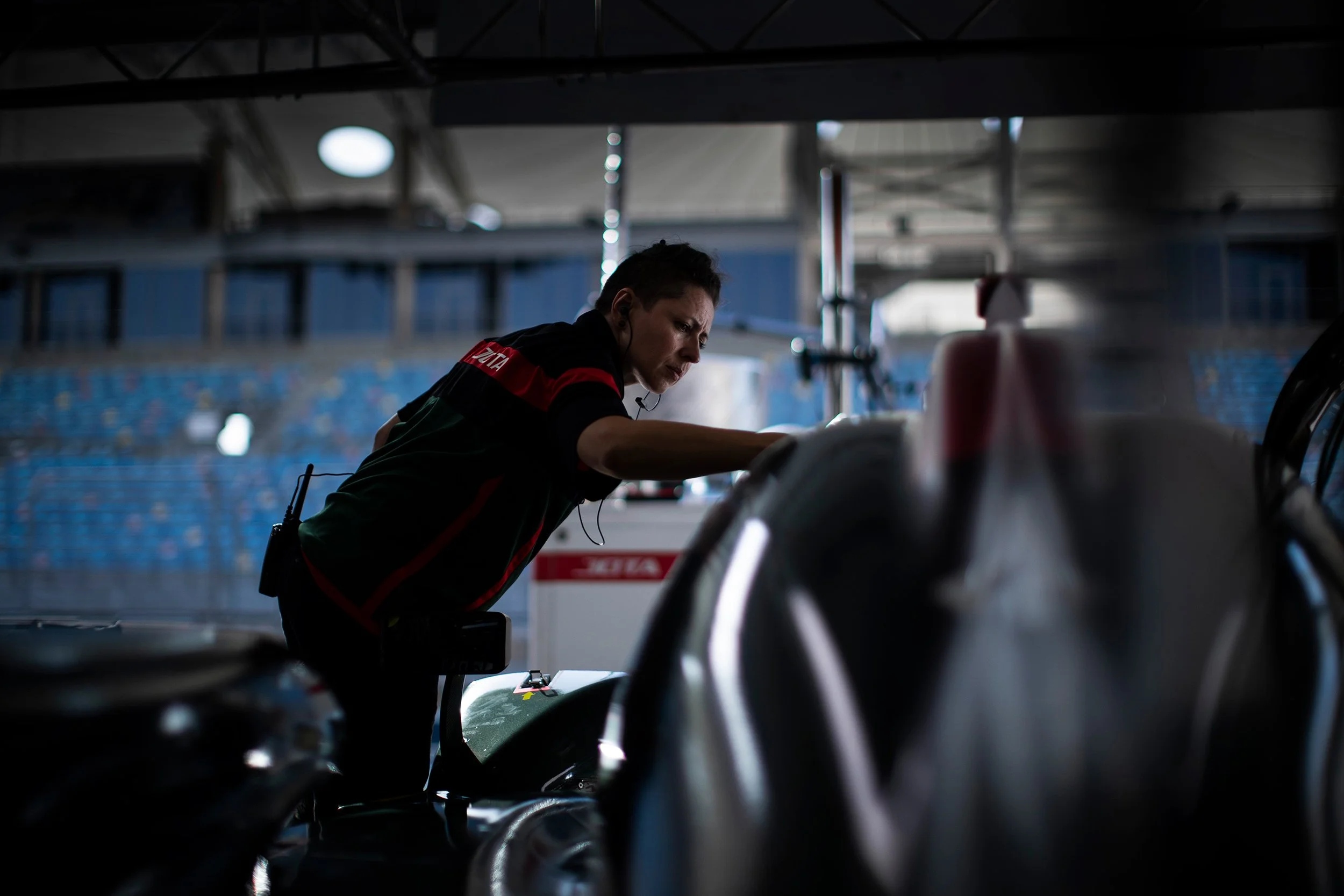 Final adjustments to the #28 Jota Oreca Gibson