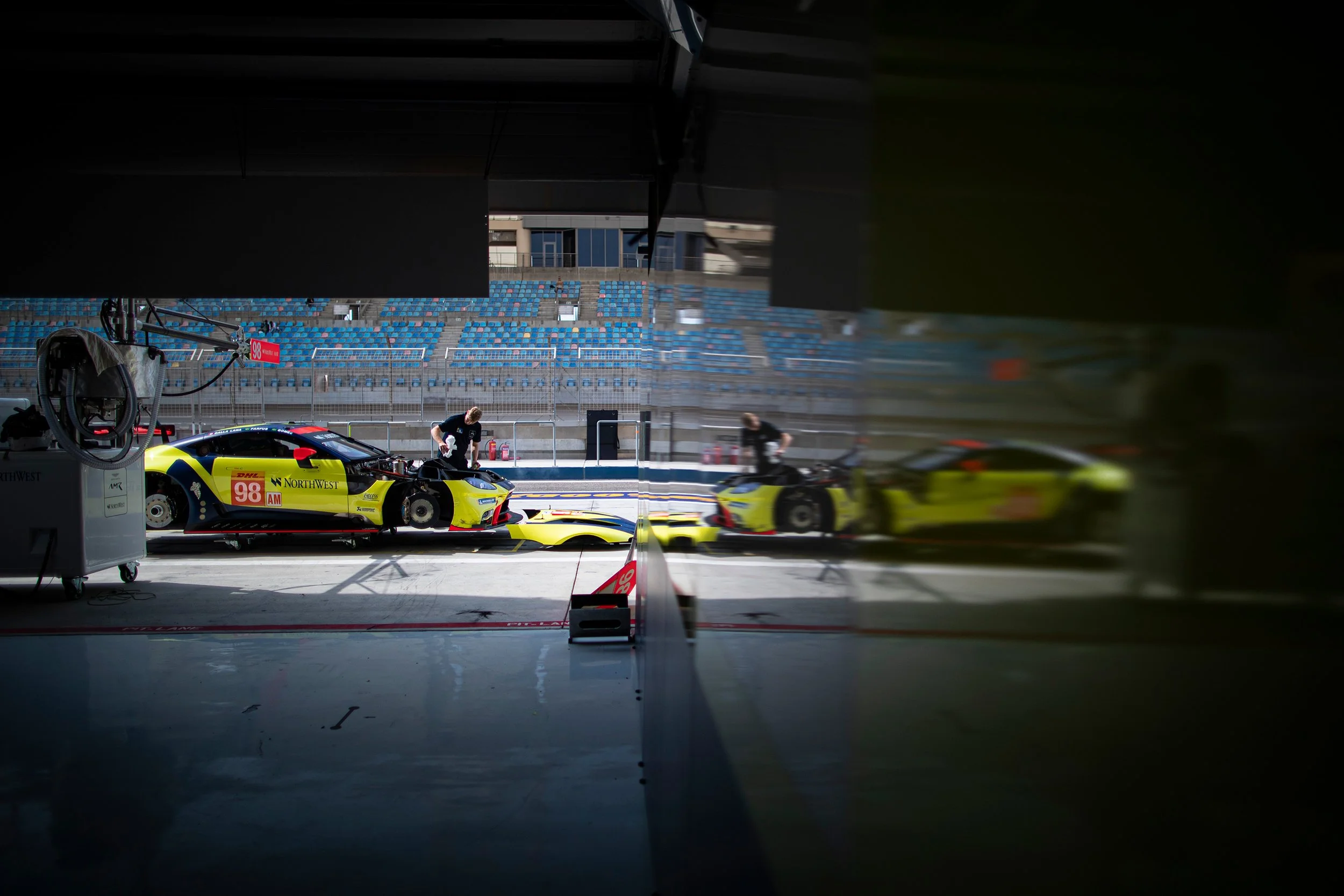 #98 Aston Martin Vantage 