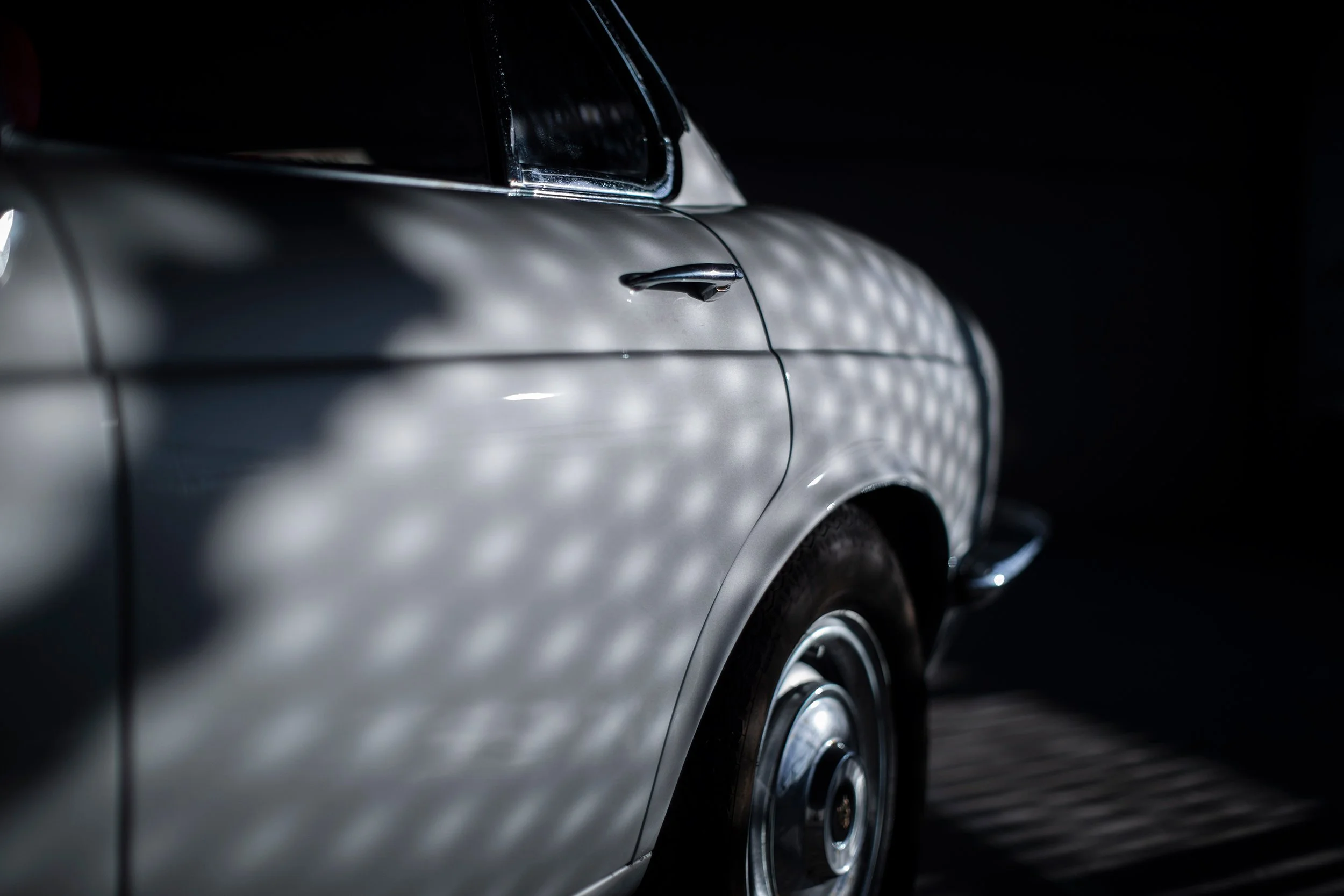 Jaguar XJ6, London