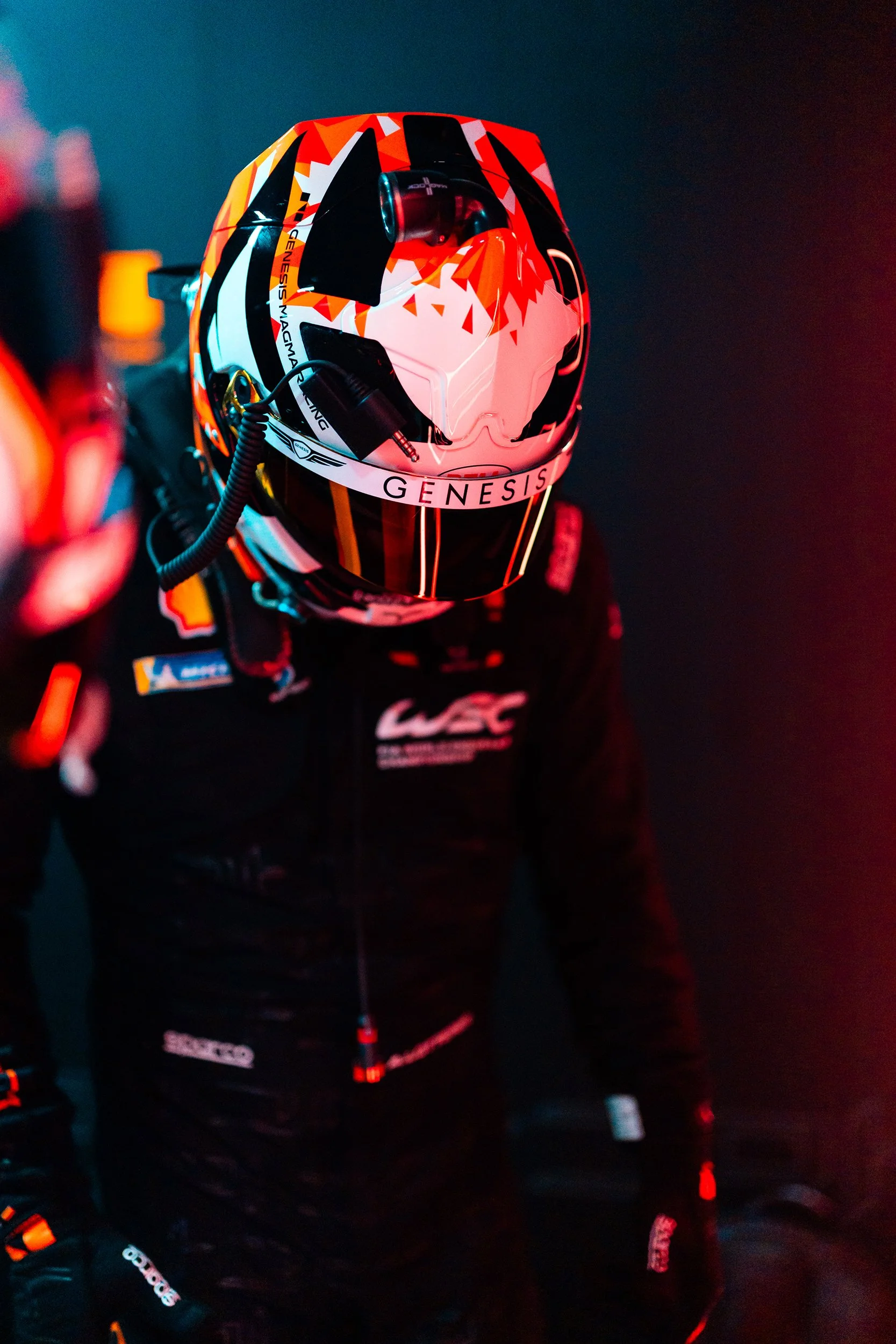 WEC626_092709463511797DG.jpg