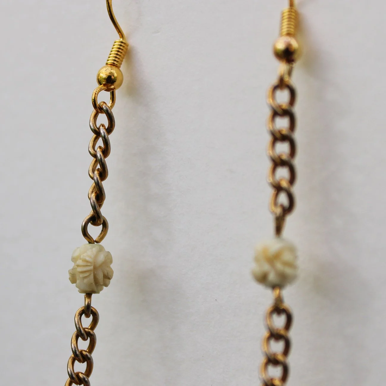 Earrings_RIV03_2.jpg