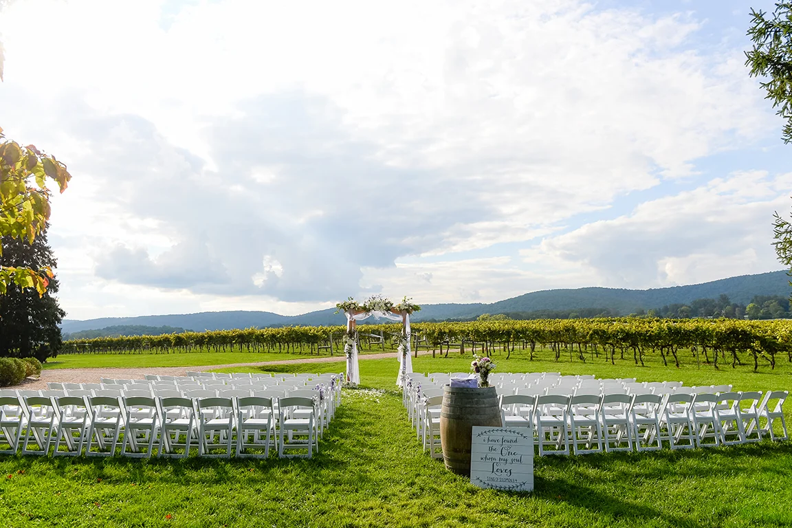 vineyard_wedding_016.jpg