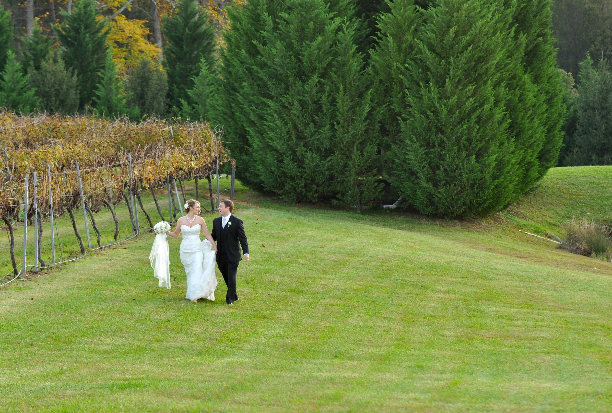 Sarah &amp; Matt's Beautiful Fall Wedding | Sarah &amp; Matt