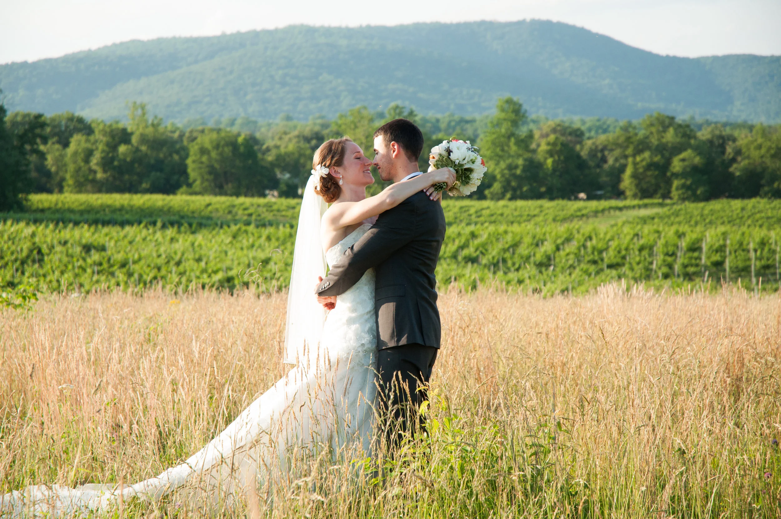 A Talented Groom | Elizabeth &amp; Dustin