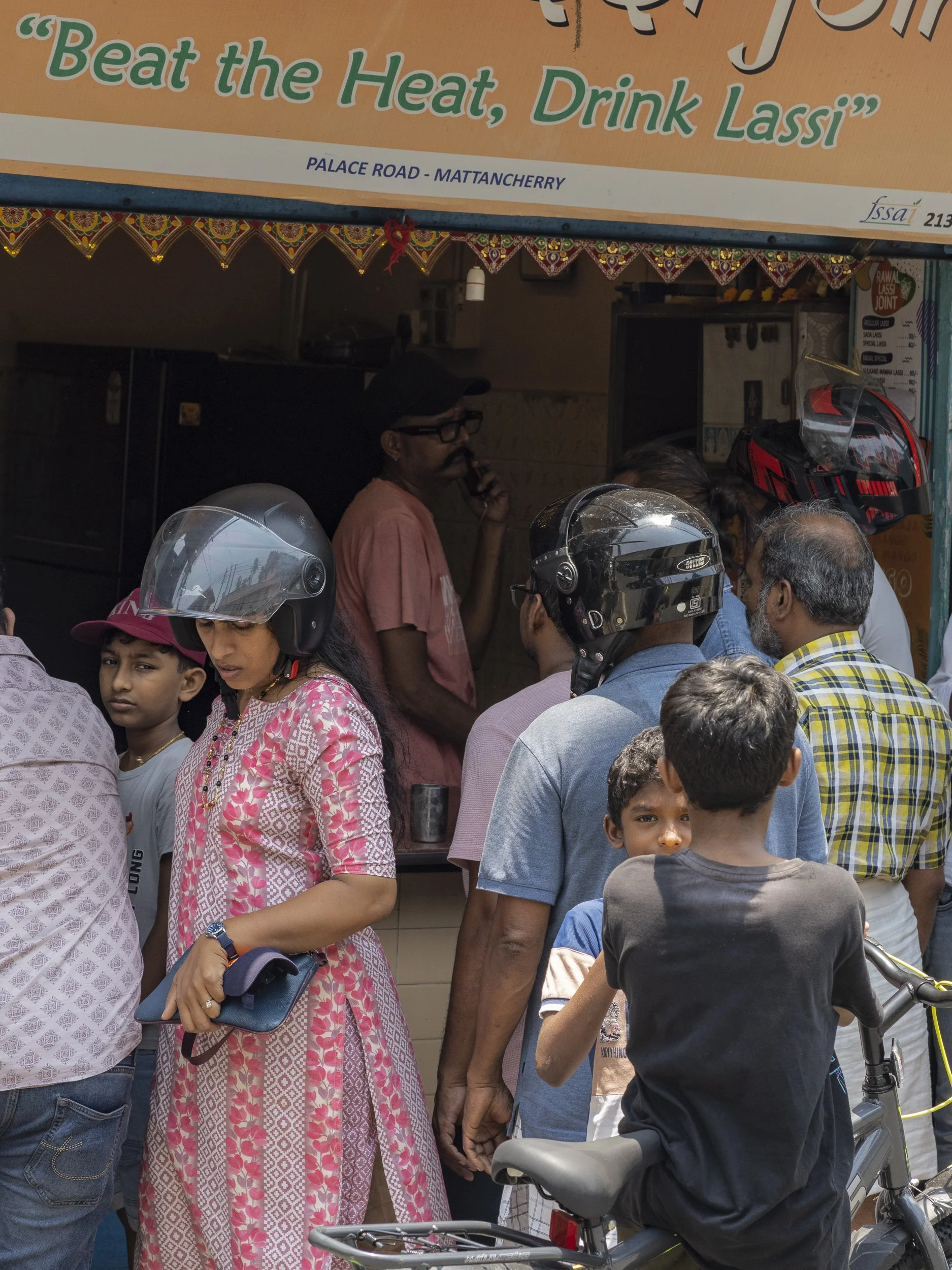 Lassi, Beat the Heat, Drink, Street food, Bikers, Indian, Kerala, Kochi, Cochin, India, Palace Road, Mattancherry