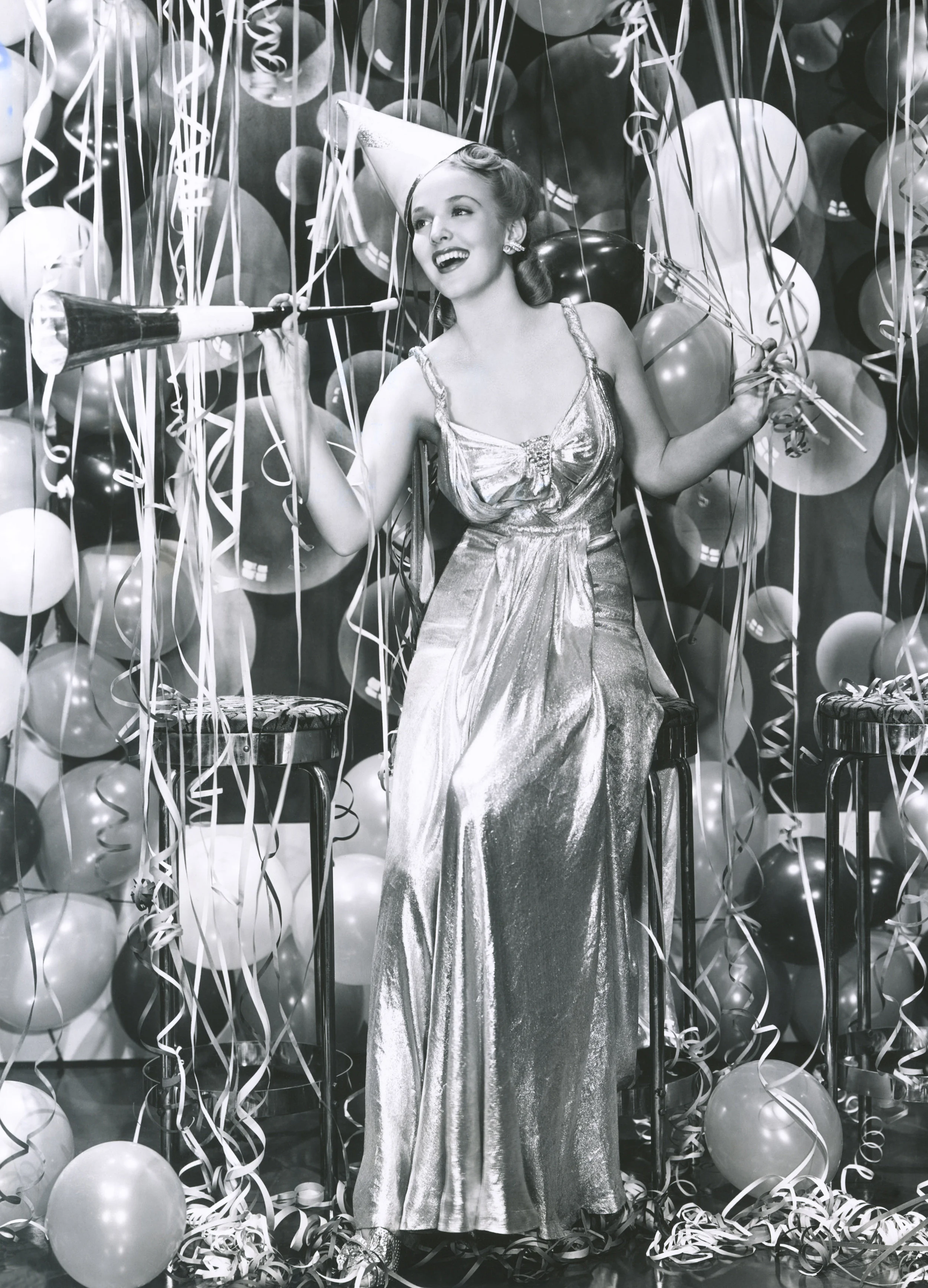 7774_BalloonLady_R3a_Before.jpg