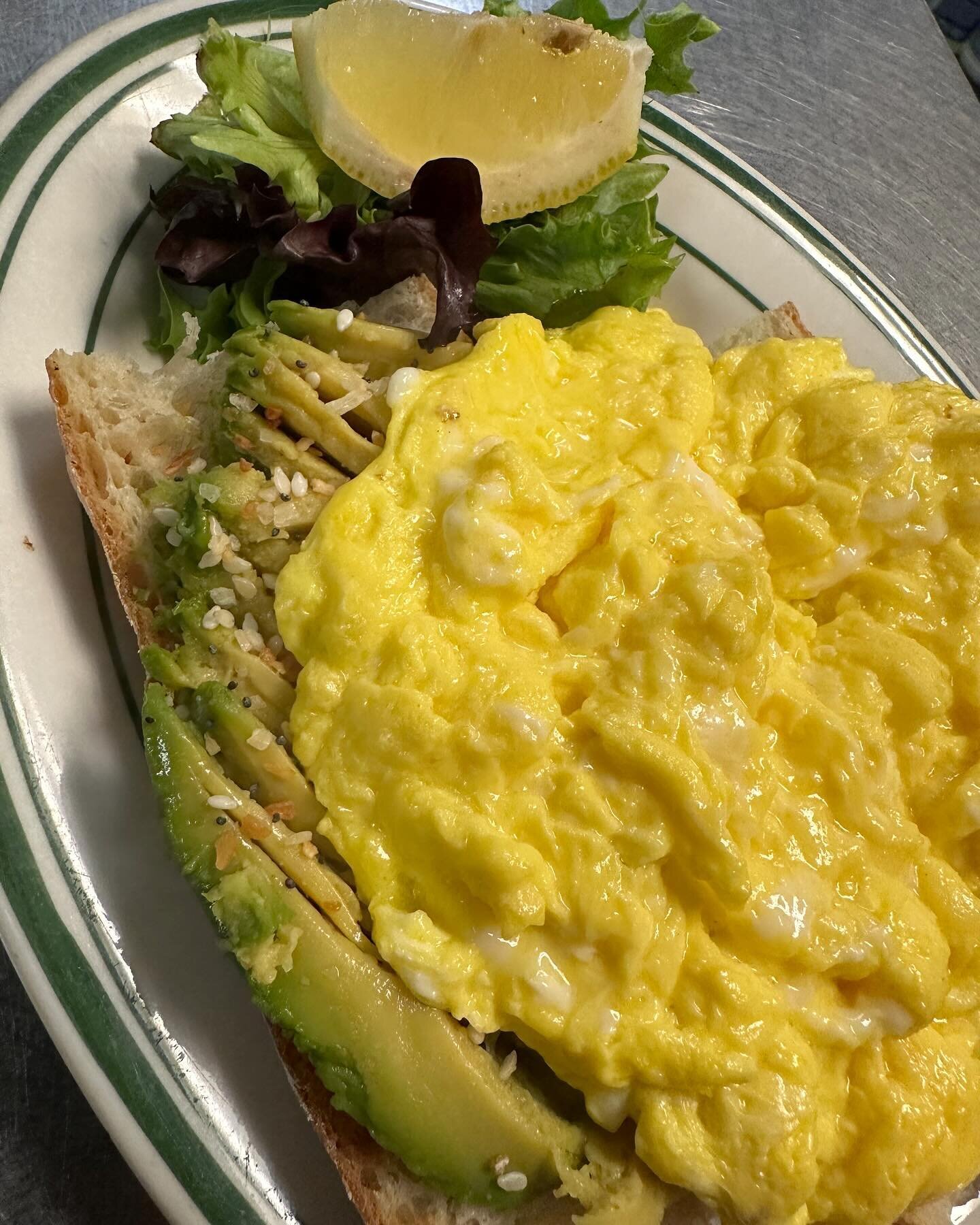 Creamy goodness with soft scrambled direct from Feather Ridge Farm fresh eggs, smashed avo, fresh baked baguette and a sprinkle of everything bagel seasoning. 

Avocados contain 20 vitamins, minerals, fiber, and phytonutrients making them nutrient de