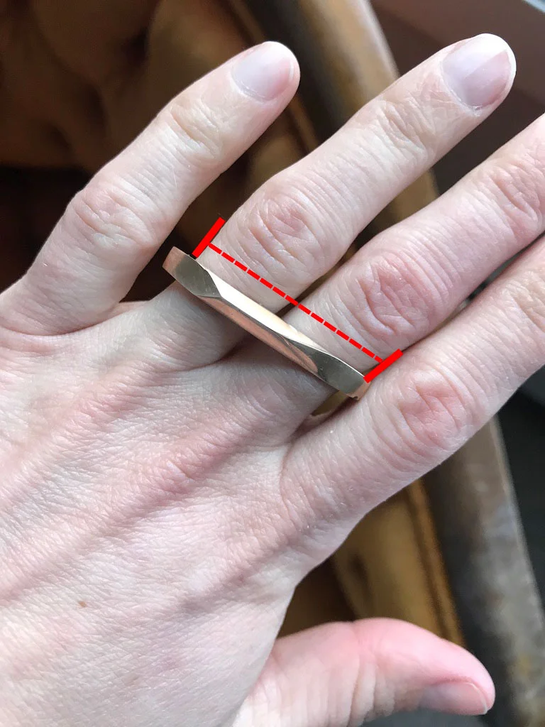 bronze-finger-measurement.jpg
