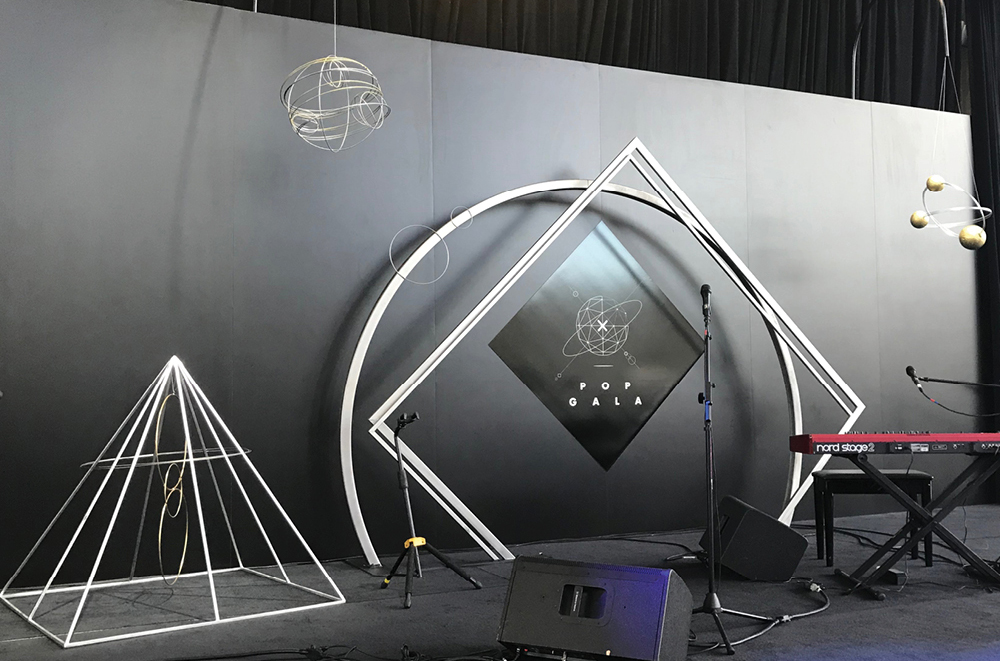 STAGE