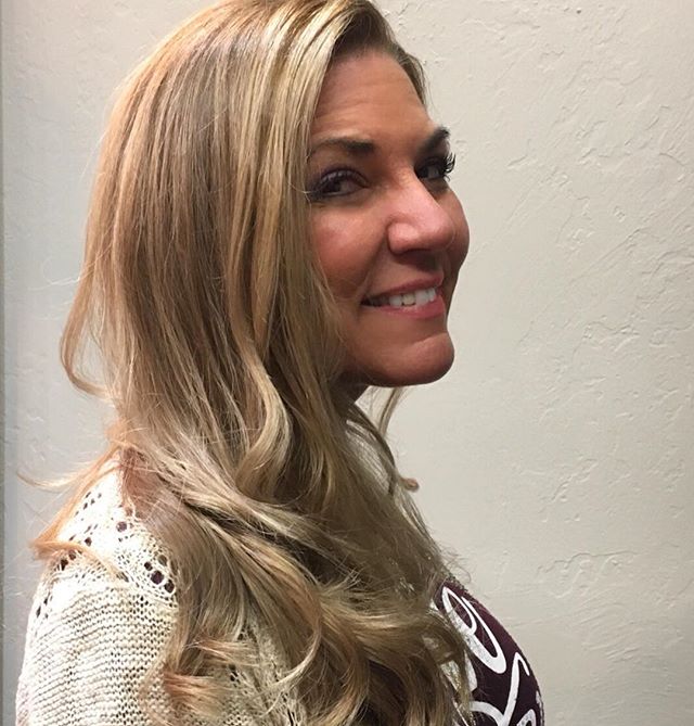 It takes time to get this Italian beauty blonde... but it&rsquo;s oh so worth it! #blonde #blondehair  #rosedistrictbrokenarrow #hairstylist #longhair