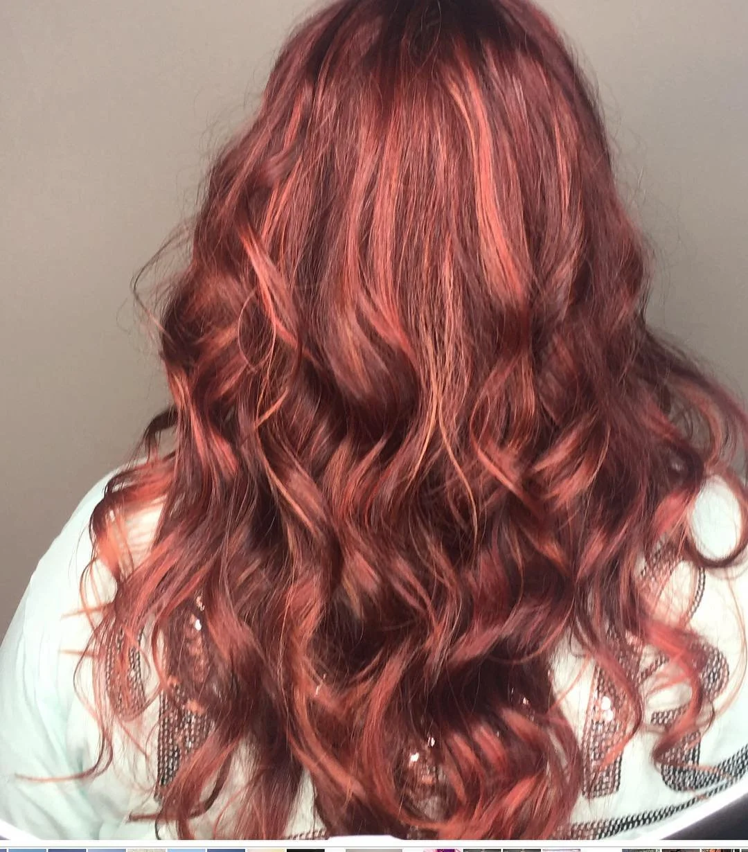 I&rsquo;m feeling fall right now 🍂who&rsquo;s with me? 🍁 #redhair #copperhighlights #hairstylist #rosedistrictbrokenarrow #brokenarrow #brokenarrowsalon @keune @rosedistrict @manestreetstudios