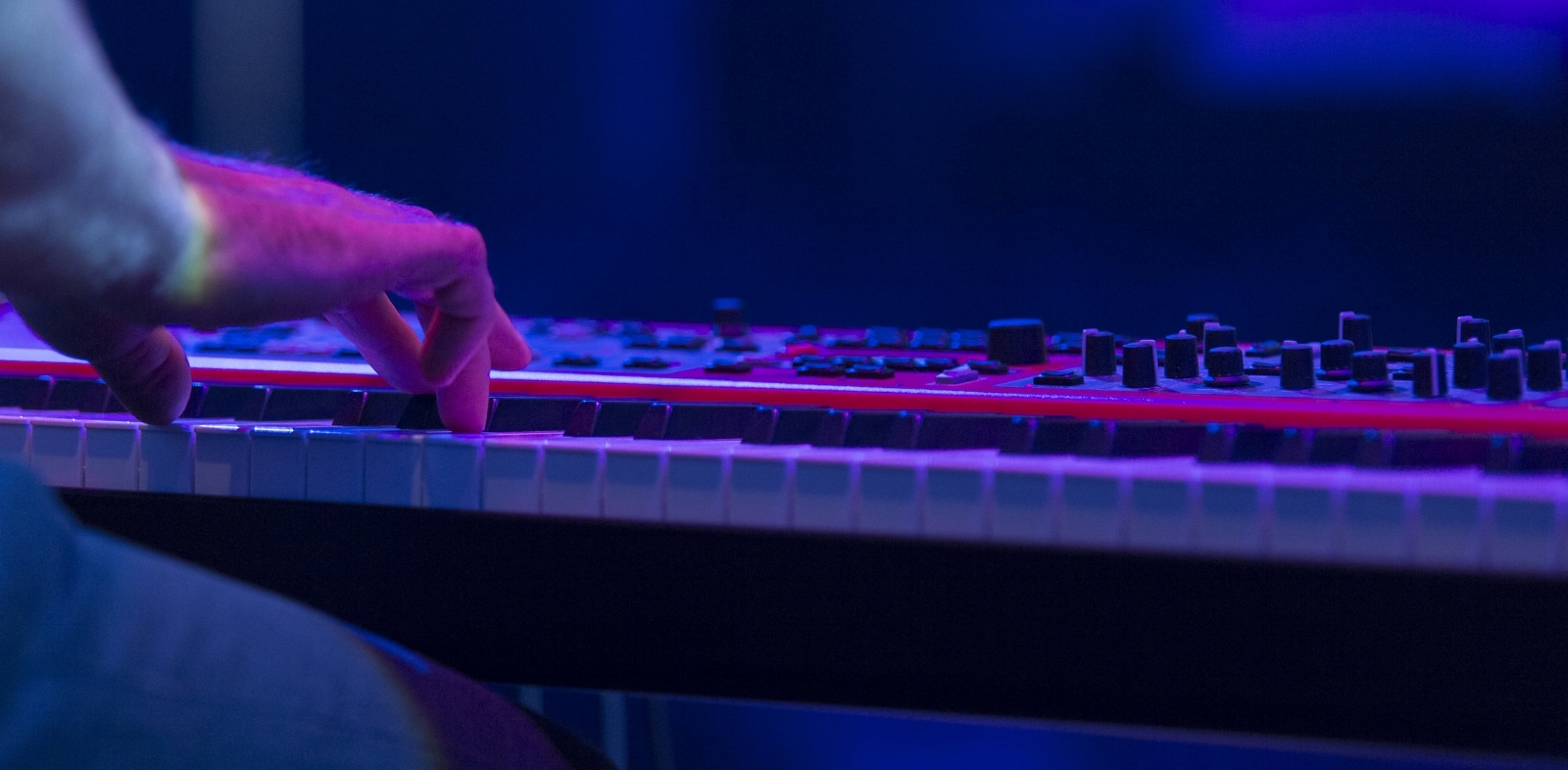 worship-song-specific-mainstage-patches-keyboard-best.jpg