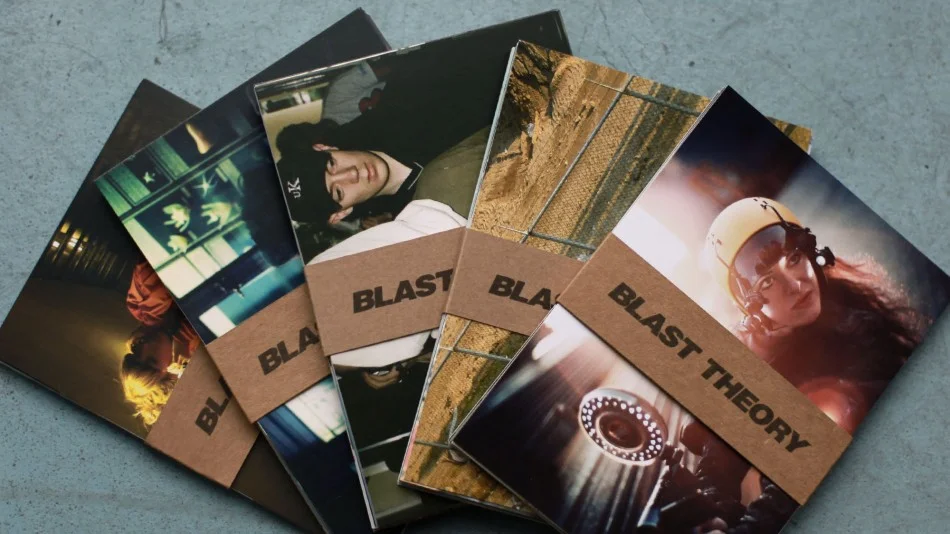 shop_postcards_02-950x534.jpg