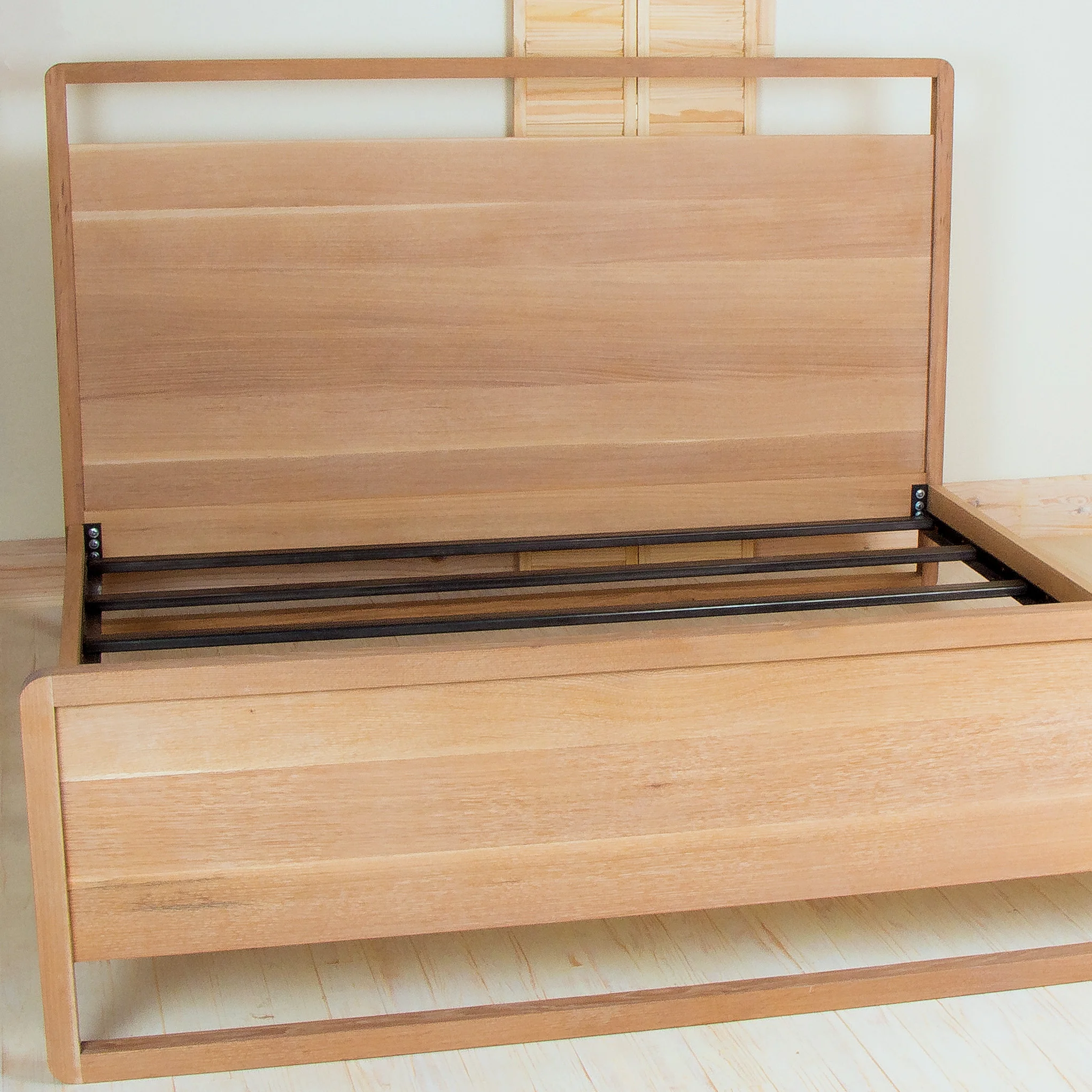 Oak King Bed for Liz MacPhail Interiors