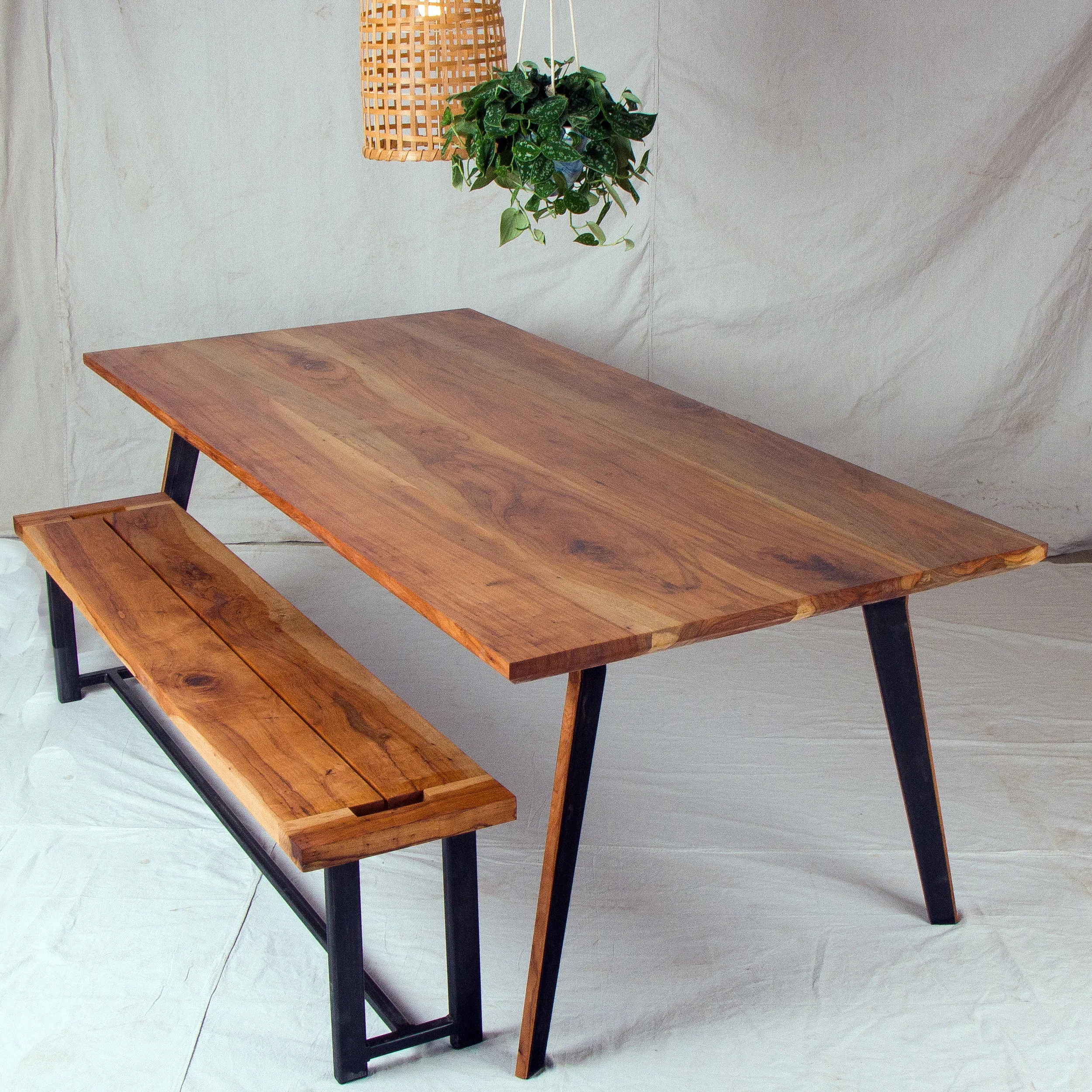 Pecan_Arrow17_styled-2.jpg