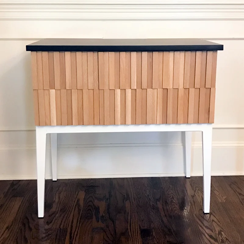 Seesaw white oak with drawer and black resin top