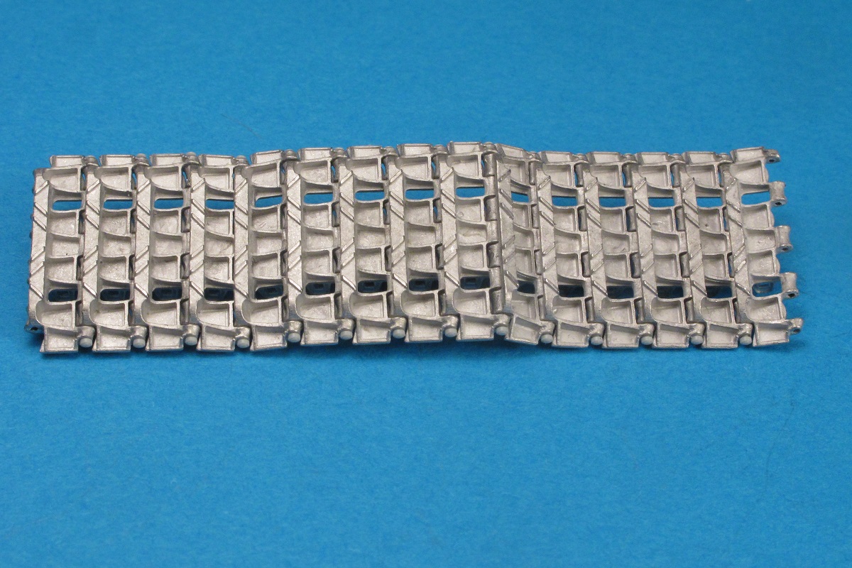 MTL-35001PantherLATE5L.jpg