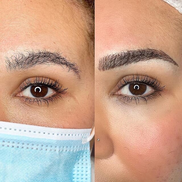 Happy Monday fam. 👋🏼
Another beautiful way to give yourself a natural eye lift is through the art of lifting your brow tails. Check out this before and after here. Can you see how by reshaping her tail, I&rsquo;ve opened her eyes? It also allows mo