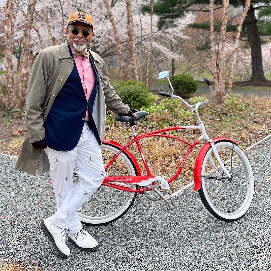 &ldquo;When Renaissance Riders shine, Newark Shines&rdquo; 

🚲🚲🚲

##Renaissanceride #newark # #vibecheck 

.
.
.
.
.
.
.
.
.
.
.
.
.
.
.
.
.
.
.
.
.
.
.

#historicalrenaissancride #cherryblossom  #cycling #bike #bikelife  #escooter #scooter #cycli