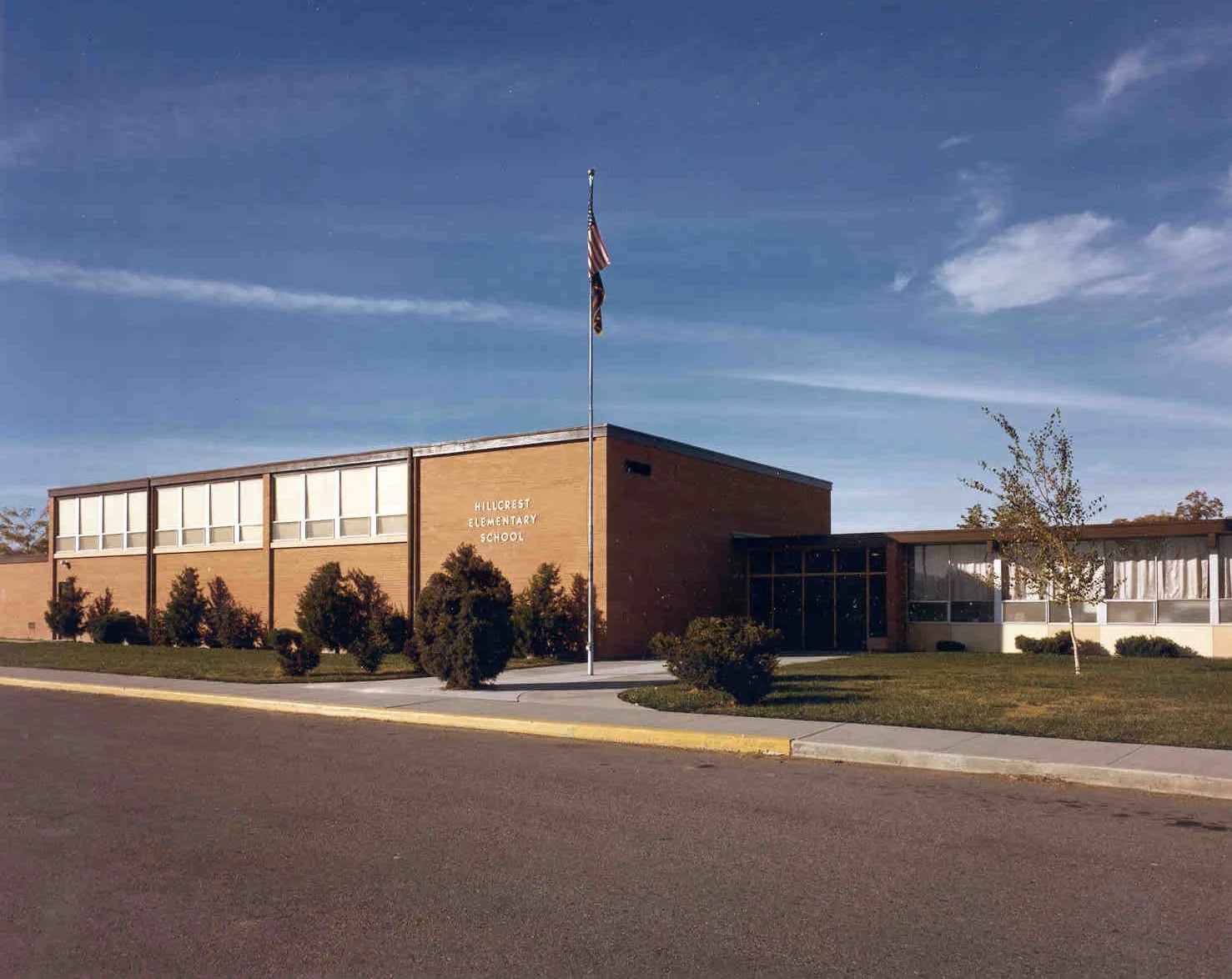 1958 - Hillcrest Elementary.jpg